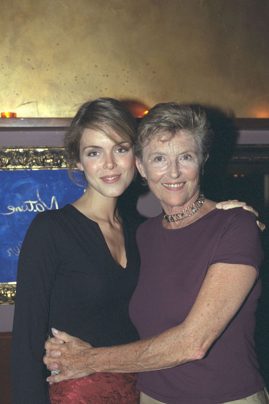 La comédienne Nicole Courcel et sa fille Julie Andrieu | Photo : Getty Images.