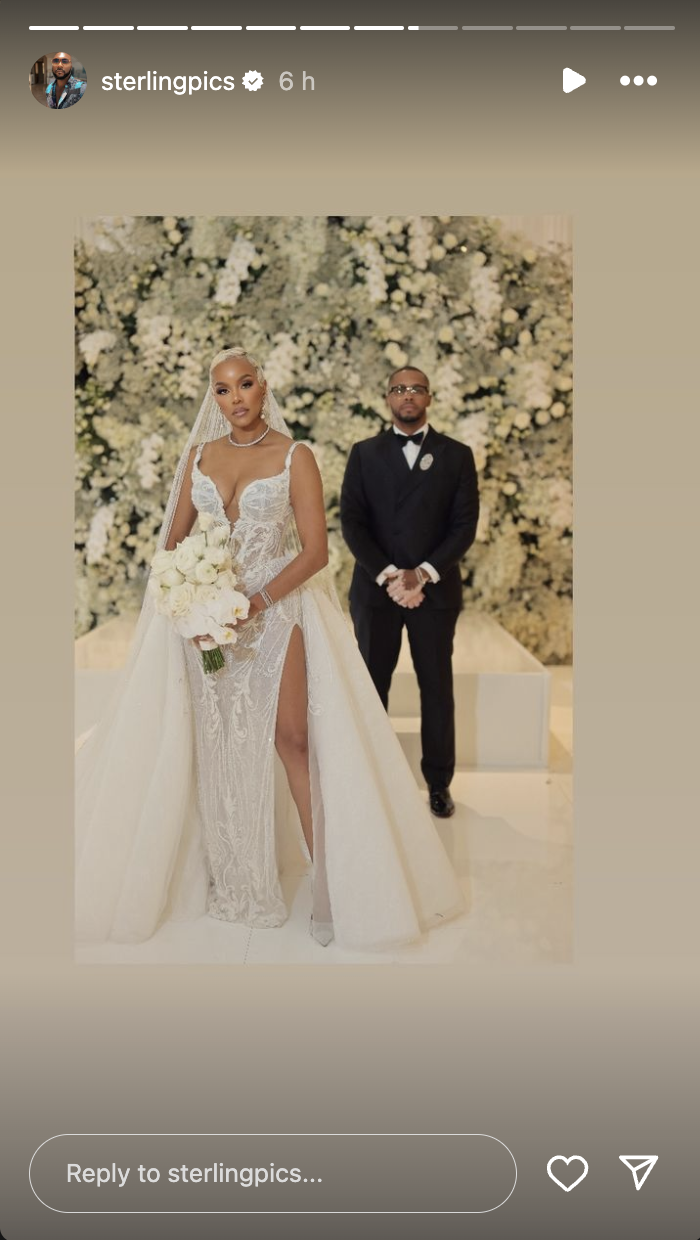 LeToya Luckett et Taleo Coles posant pour une photo le jour de leur mariage, postée le 1er août 2024 | Source : Instagram/sterlingpics