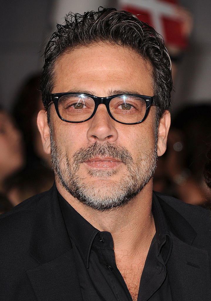 L'acteur Jeffrey Dean Morgan arrive à la première de « Twilight, chapitre 5 : Révélation, 1re partie » au Nokia Theatre L.A. Live, le 14 novembre 2011 à Los Angeles, en Californie I Source : Getty Images