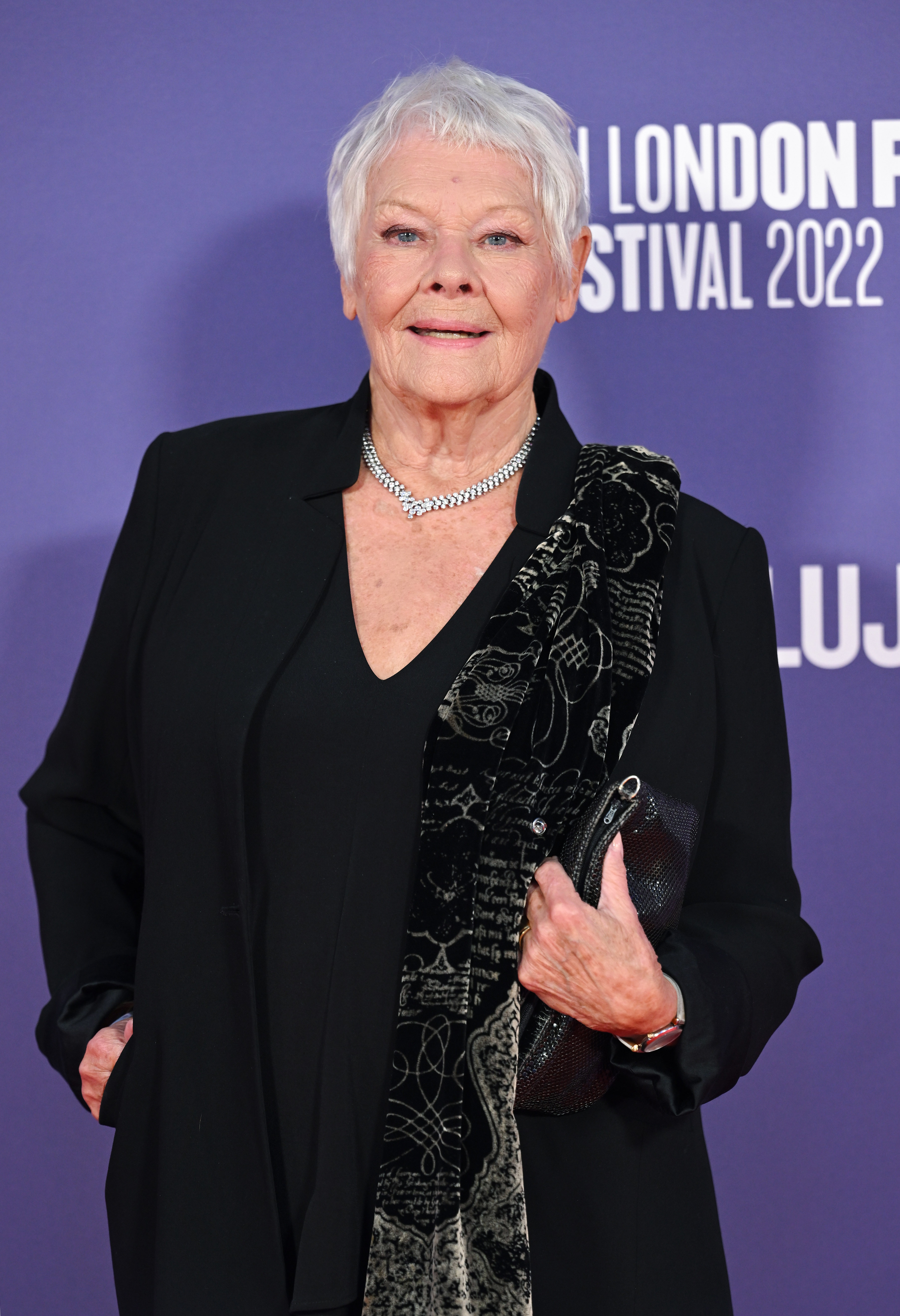 Dame Judi Dench assiste à la première européenne d'"Allelujah" lors du 66e festival du film de Londres du BFI à Londres, en Angleterre, le 9 octobre 2022. | Source : Getty Images