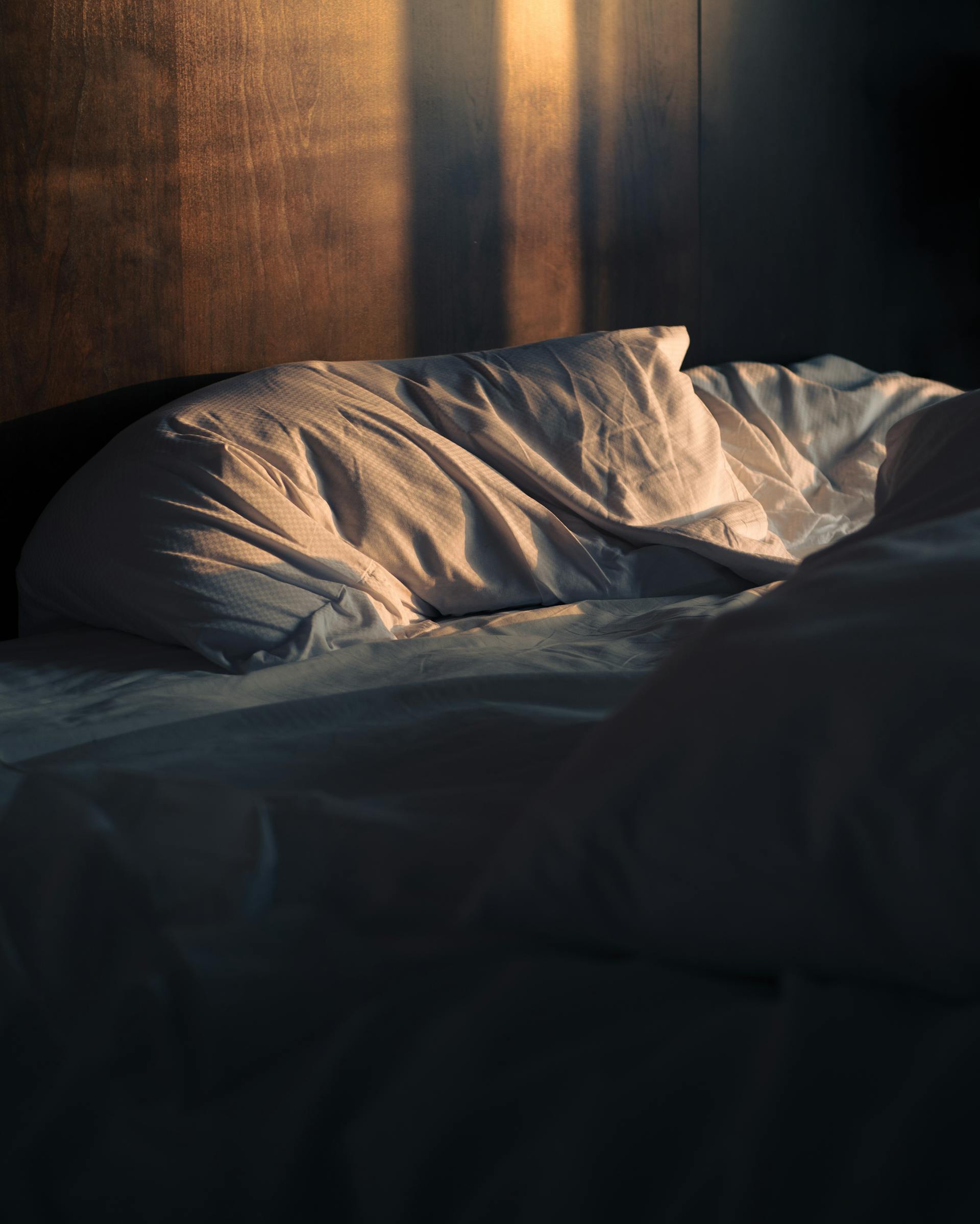 Un lit défait | Source : Pexels