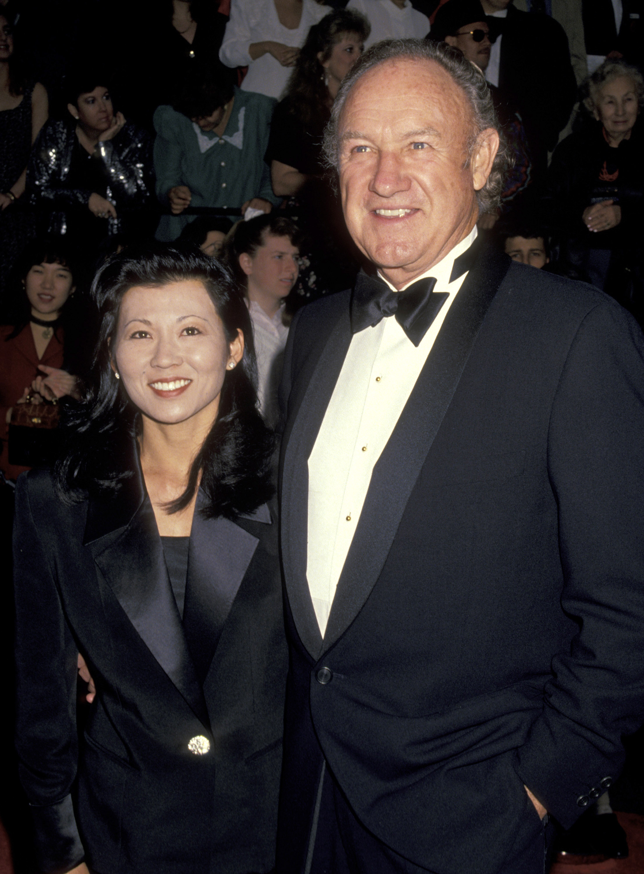 Gene Hackman et Betsy Arakawa lors de la 20e édition des People's Choice Awards aux Sony Studios à Culver City, Californie, États-Unis, le 8 mars 1994 | Source : Getty Images