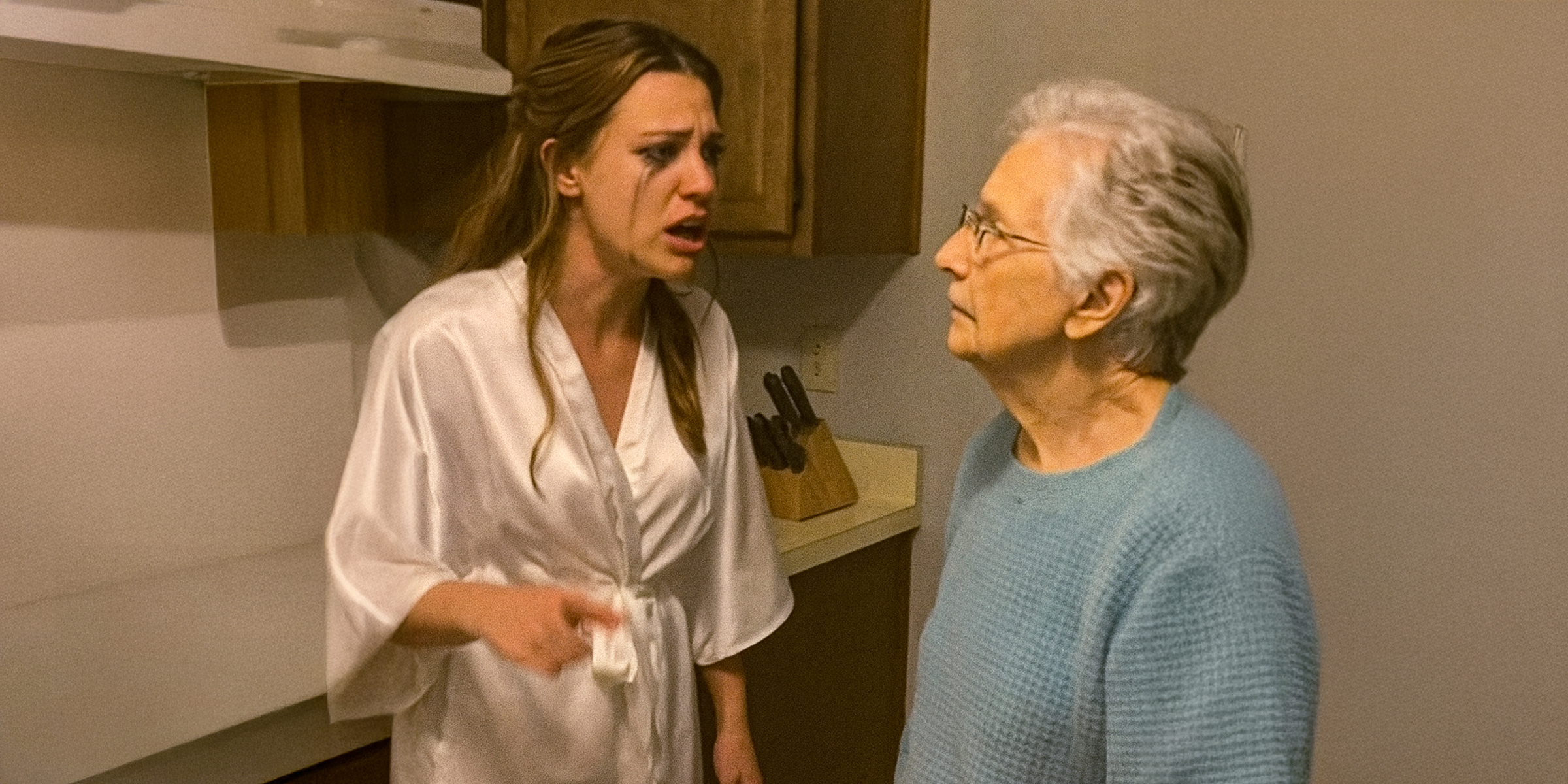 Une jeune femme se disputant avec une femme âgée | Source : The Celebritist