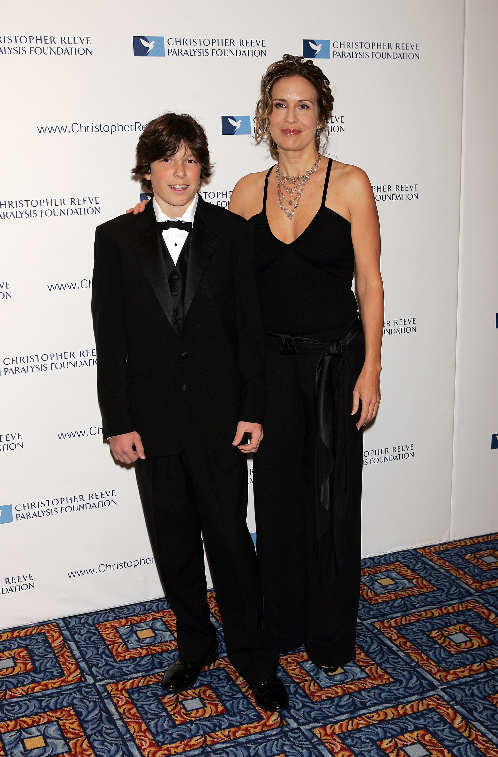 Will Reeve et Dana Reeve au 13e gala annuel de la Fondation Christopher Reeve pour la paralysie, le 18 novembre 2004, à New York | Source : Getty Images