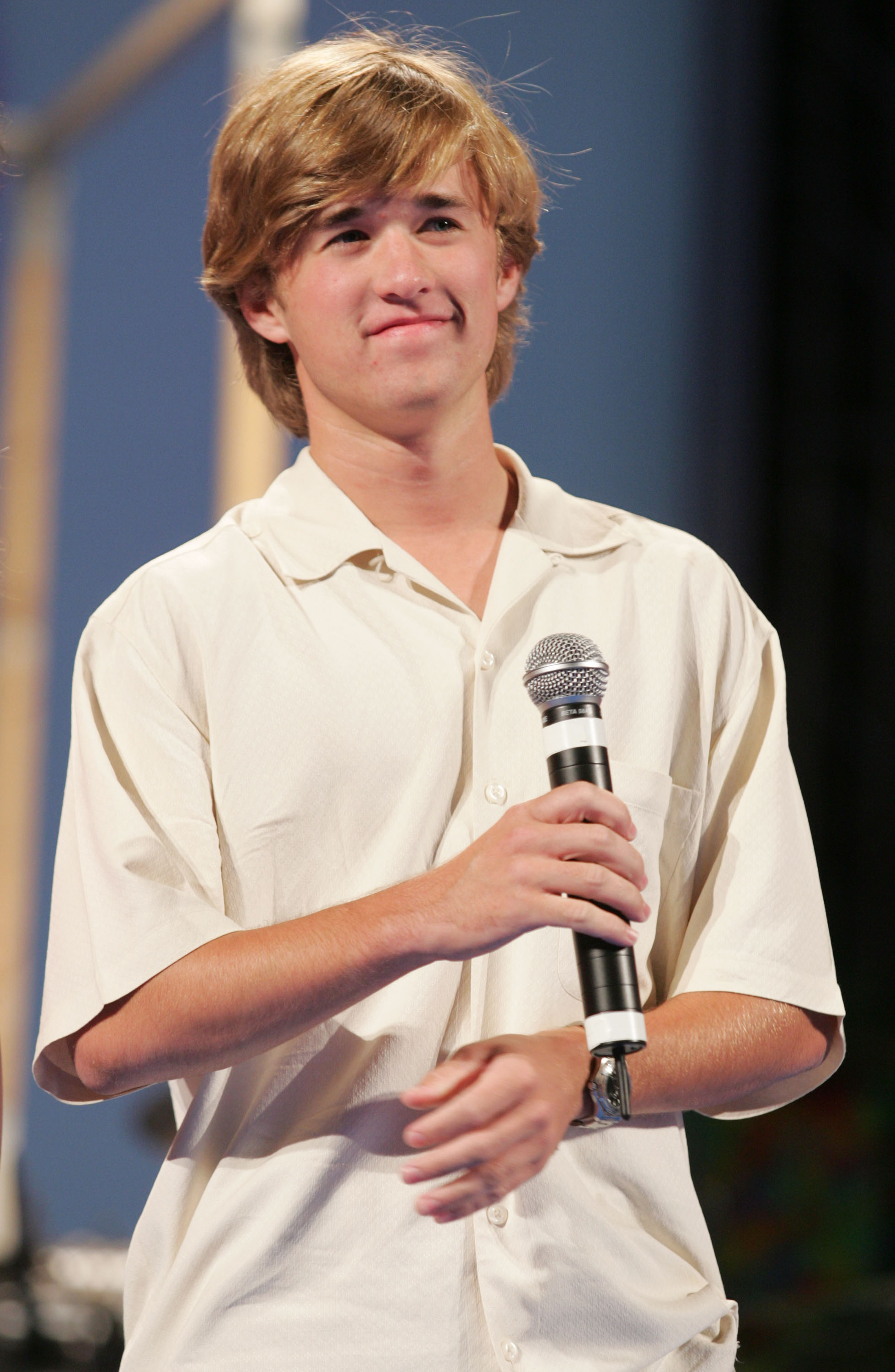 Haley Osment 2005 Festival international du film pour enfants de Giffoni - Haley Joel Osment Tribute at the Alberto Forbi Arena on July 17, 2005 in Giffoni, Italy. | Source : Getty Images