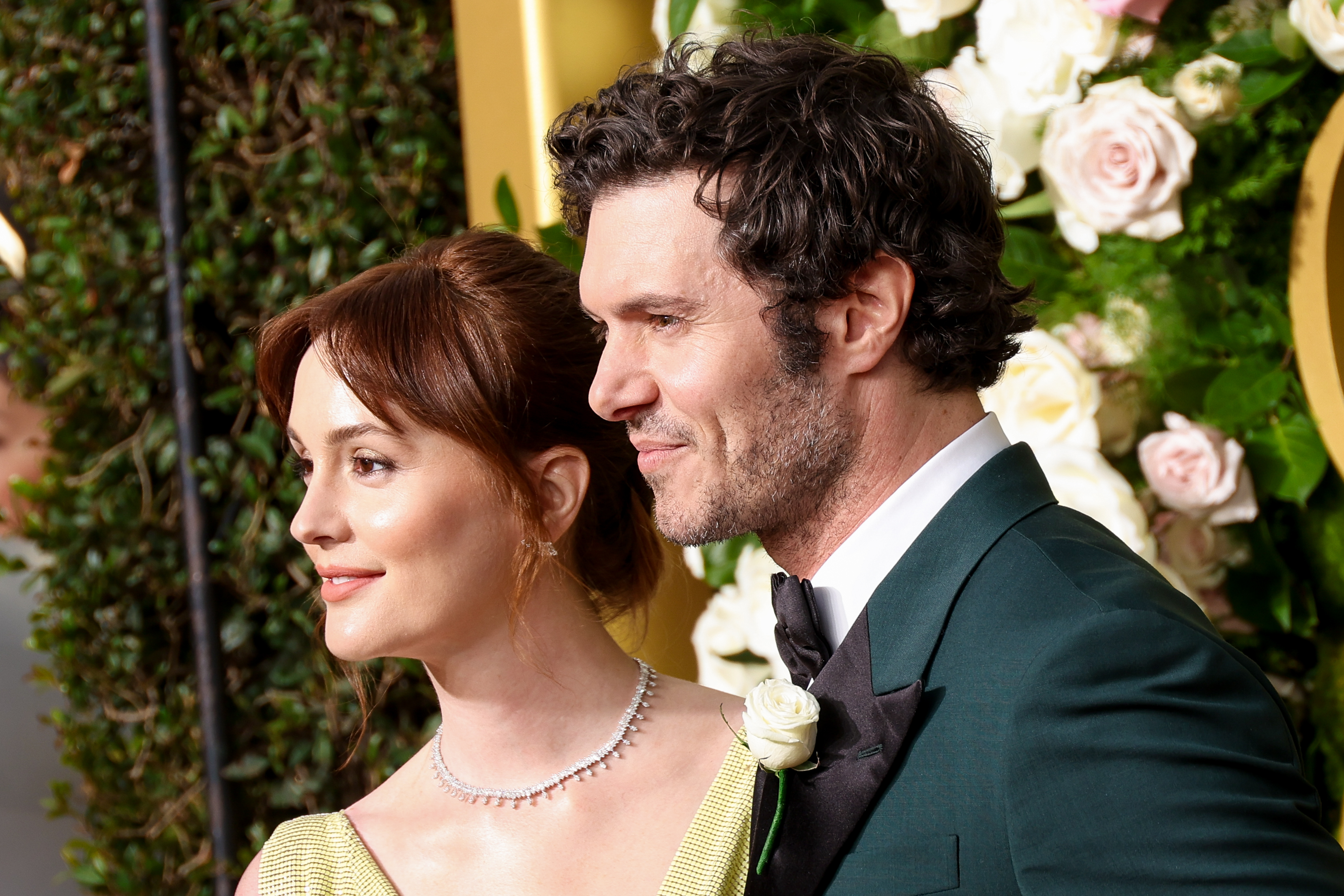 Leighton Meester et Adam Brody lors de la 82e édition des Golden Globes qui s'est tenue au Beverly Hilton le 5 janvier 2025 à Beverly Hills, en Californie. | Source : Getty Images