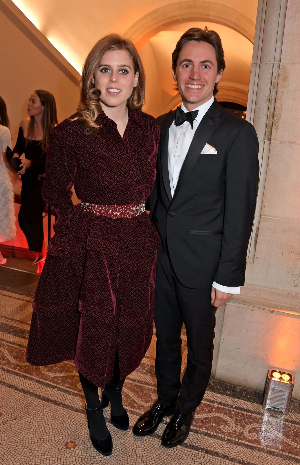 La princesse Beatrice et Edoardo Mapelli Mozzi lors du Gala du portrait qui s'est tenu à la National Portrait Gallery le 12 mars 2019, à Londres, en Angleterre | Photo : Getty Images