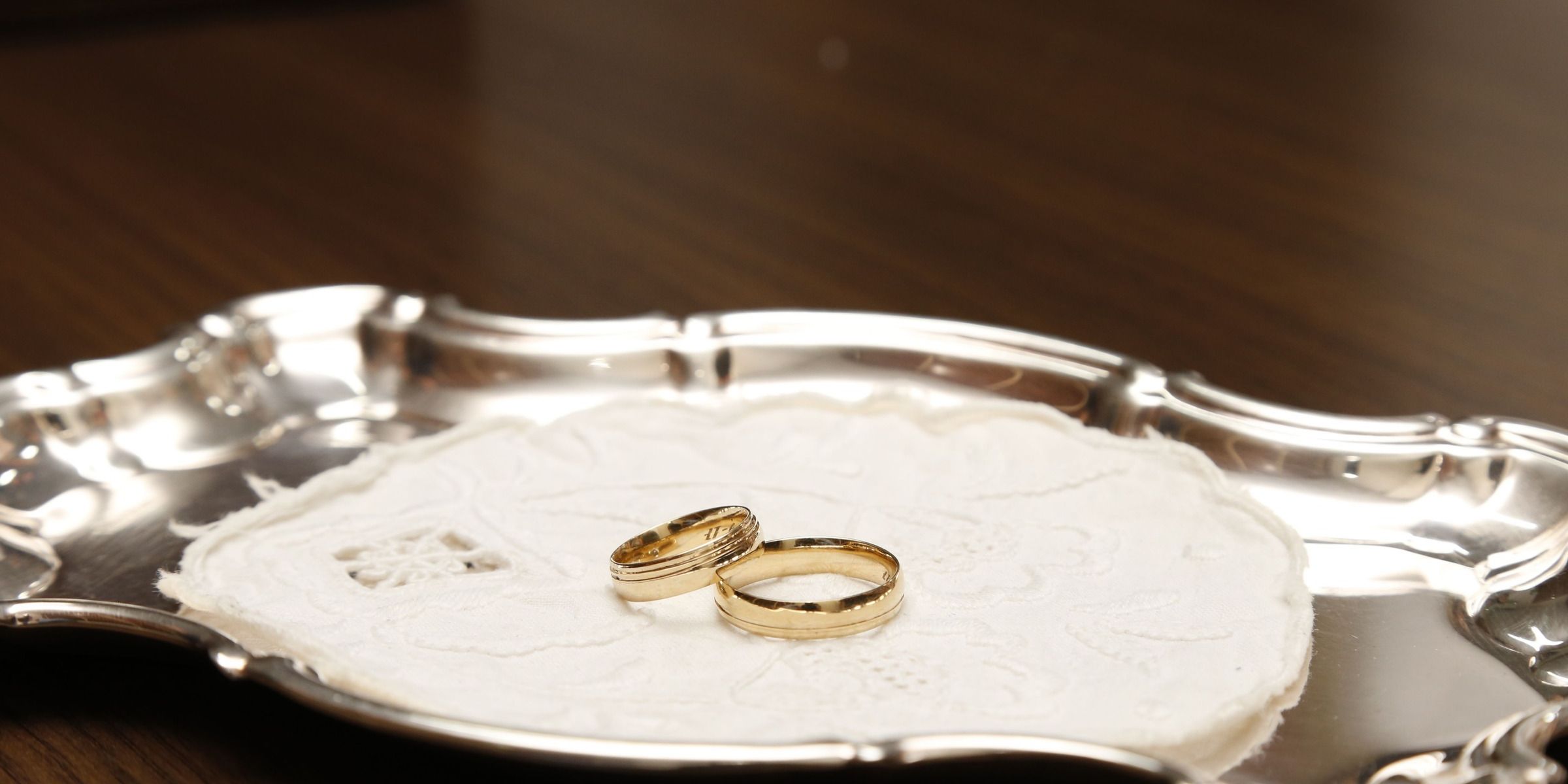 Des alliances en or | Source : Pexels