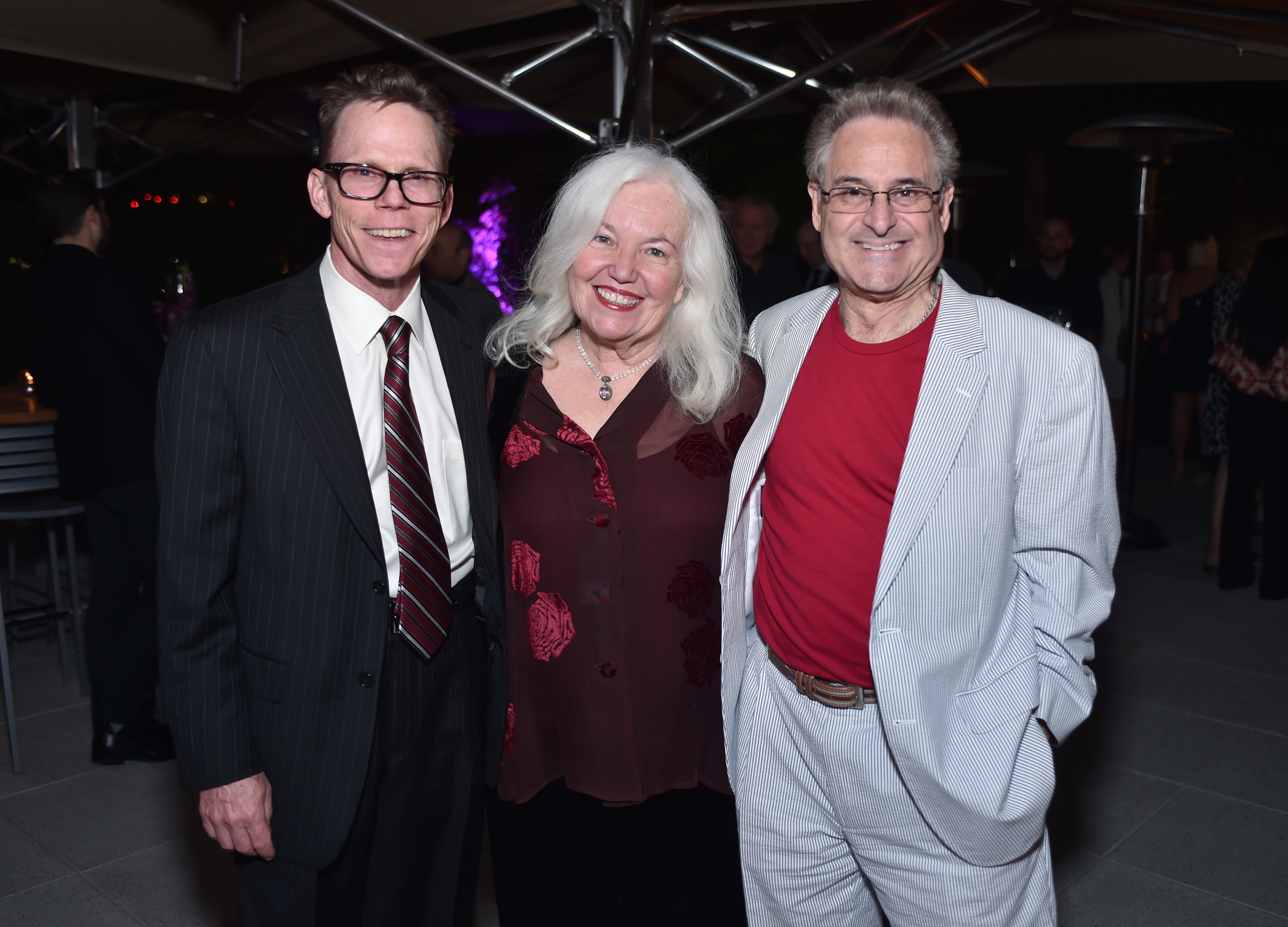 L'actrice avec Kelly Ward et Barry Pearl le 26 mars 2015, à Los Angeles, en Californie | Source : Getty Images