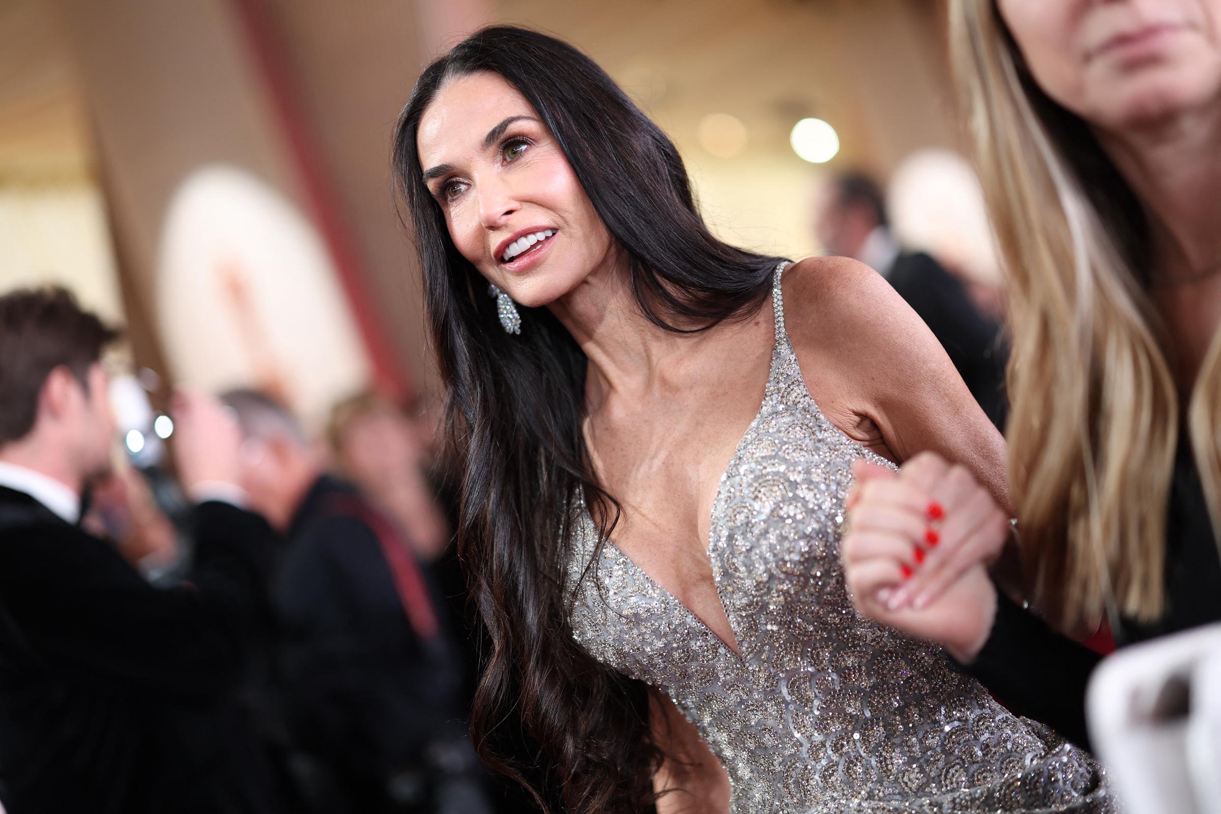 Demi Moore lors de la 97e cérémonie des Oscars au Dolby Theatre le 2 mars 2025 | Source : Getty Images