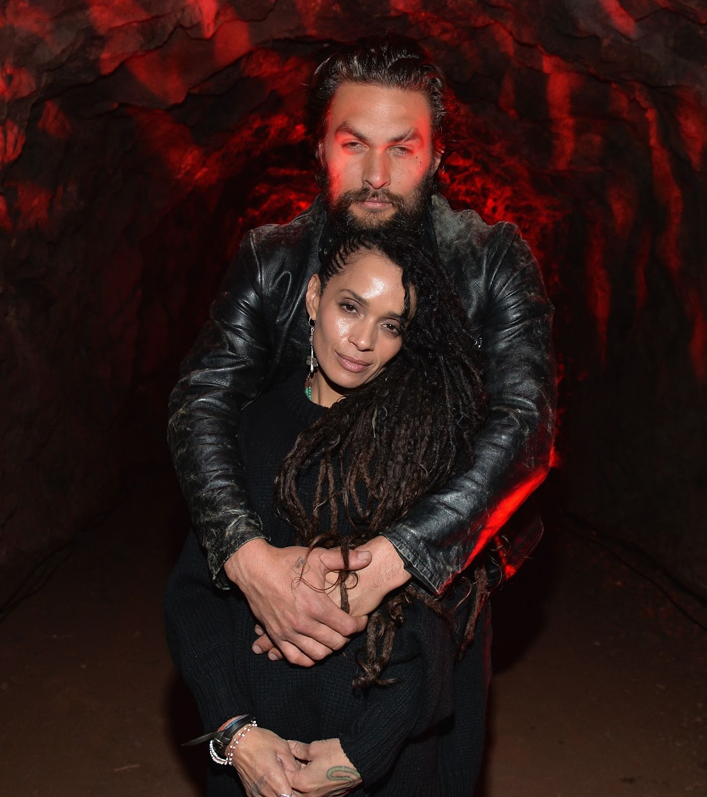 Lisa Bonet et Jason Momoa ont assisté à une projection du film "The Red Road" le 24 février 2014, à Los Angeles. Connu pour son lien profond, le couple s'est tenu aux côtés l'un de l'autre à travers les hauts et les bas de leur relation, notamment en élevant ensemble leur famille recomposée. | Source : Getty Images