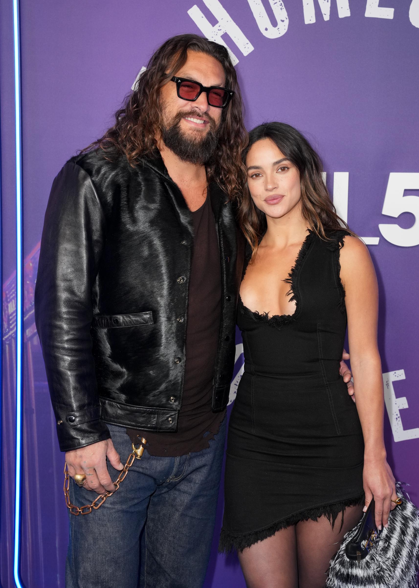 Jason Momoa et Adria Arjona à "SNL50 : The Homecoming Concert" | Source : Getty Images