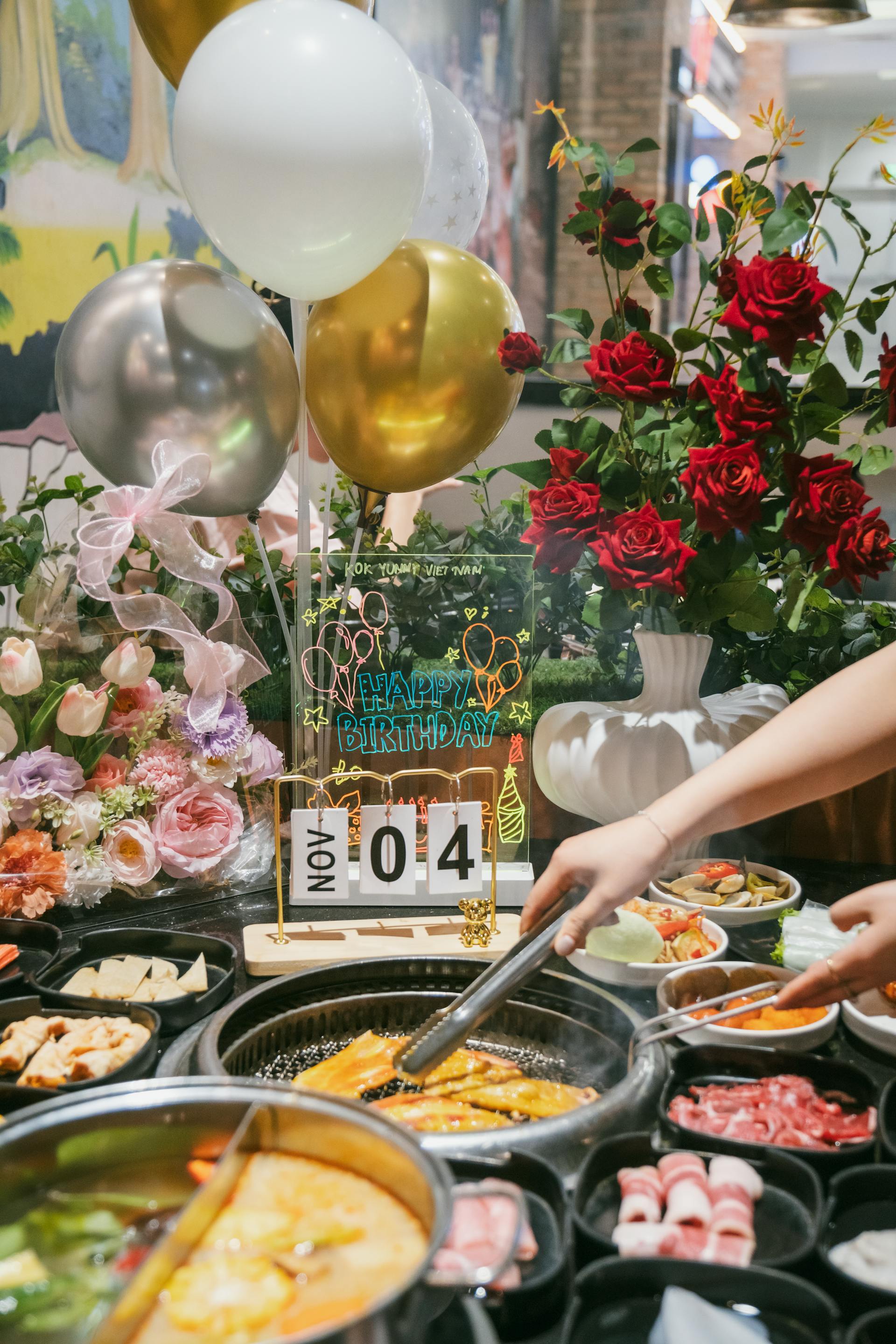 Un anniversaire festif avec un repas hot pot | Source : Pexels