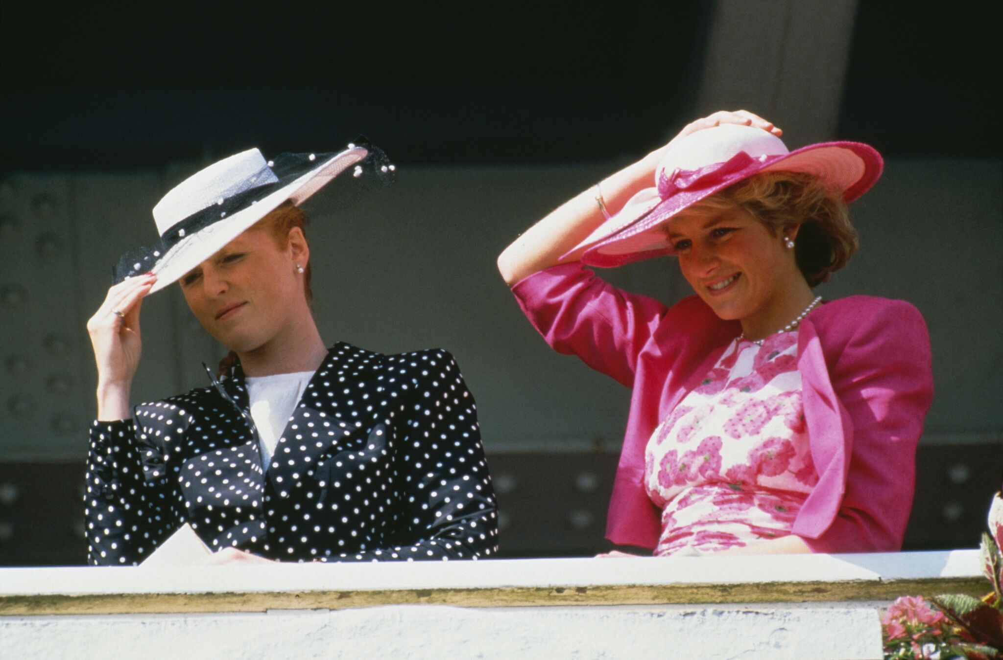 Sarah Ferguson et la princesse Diana à Epsom | Source : Getty Images