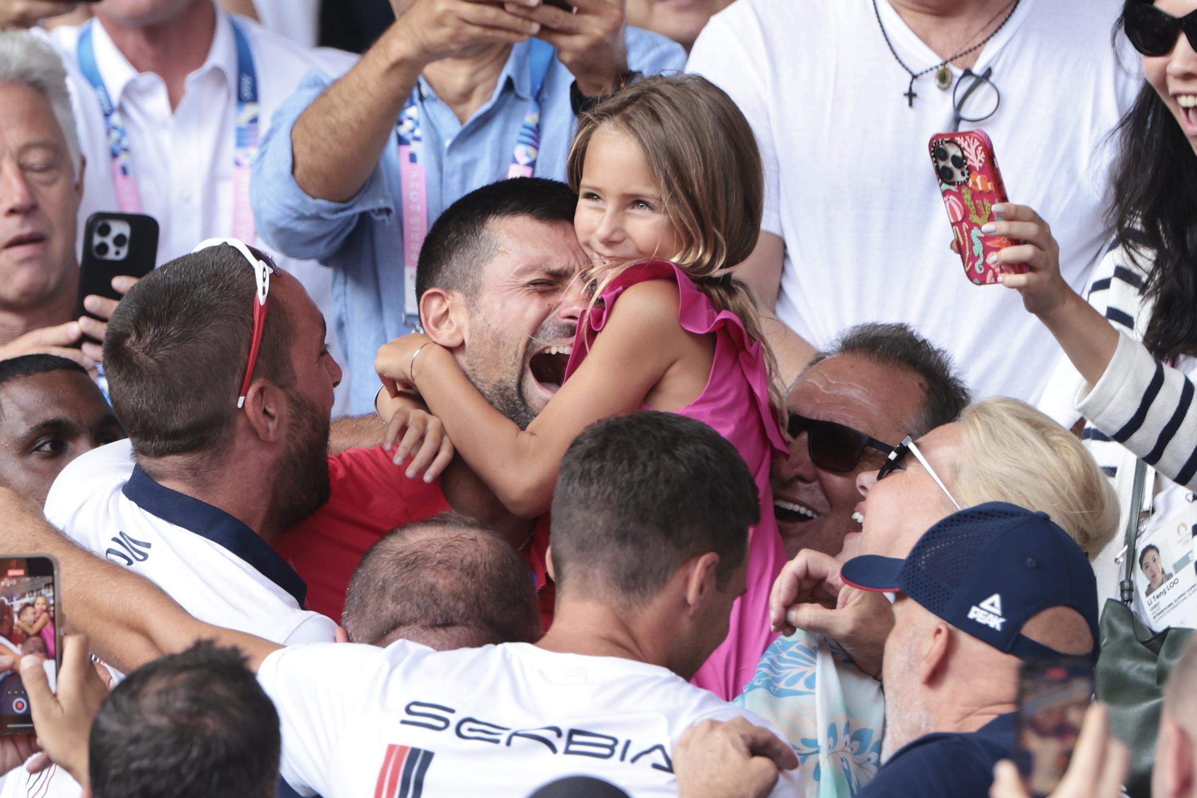 Novak Djokovic célèbre avec sa fille Tara le 4 août 2024 | Source : Getty Images