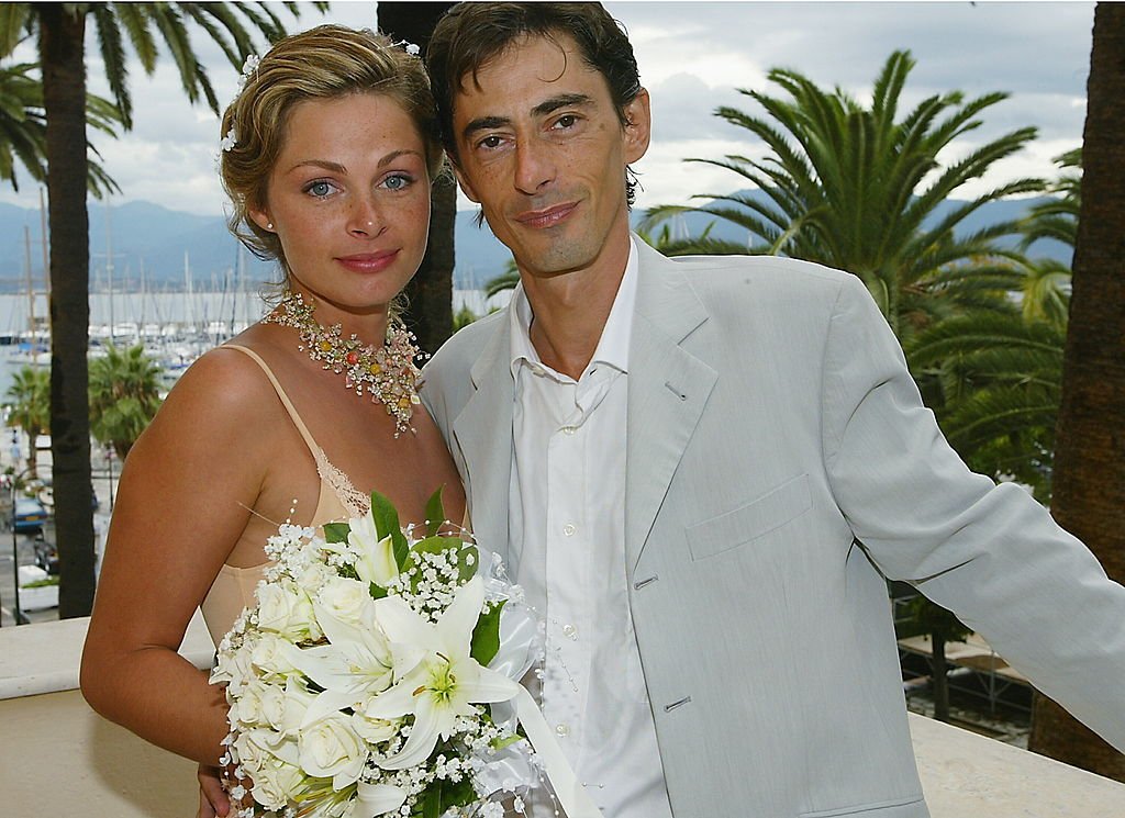 Philippe Vecchi et Macha Polikarpova en Corse lors de leur mariage. l Source : Getty Images