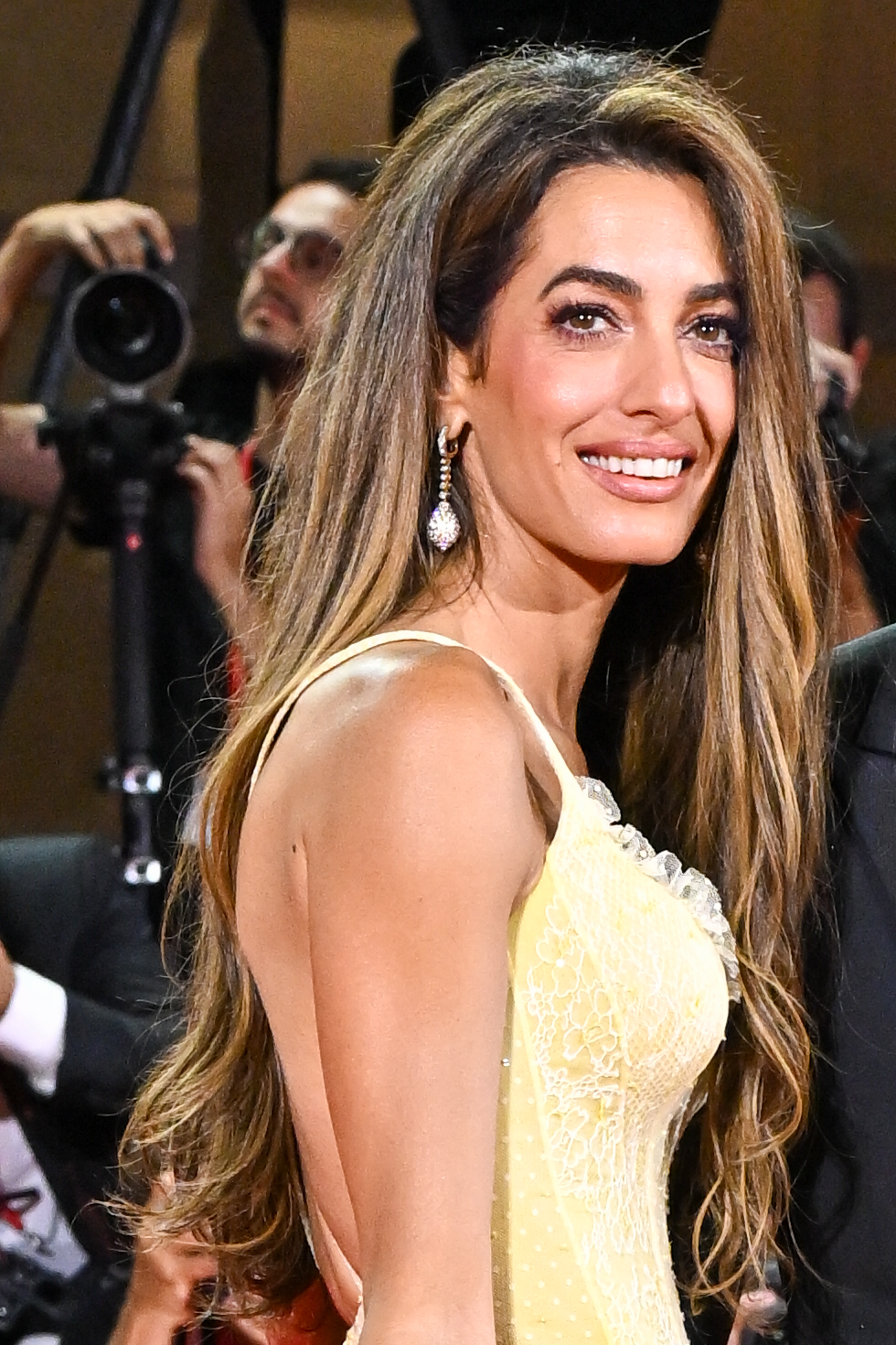 Amal Alamuddin Clooney assiste au tapis rouge de "Wolfs" lors de la 81e édition du Festival international du film de Venise, à Venise, en Italie, le 1er septembre 2024 | Source : Getty Images