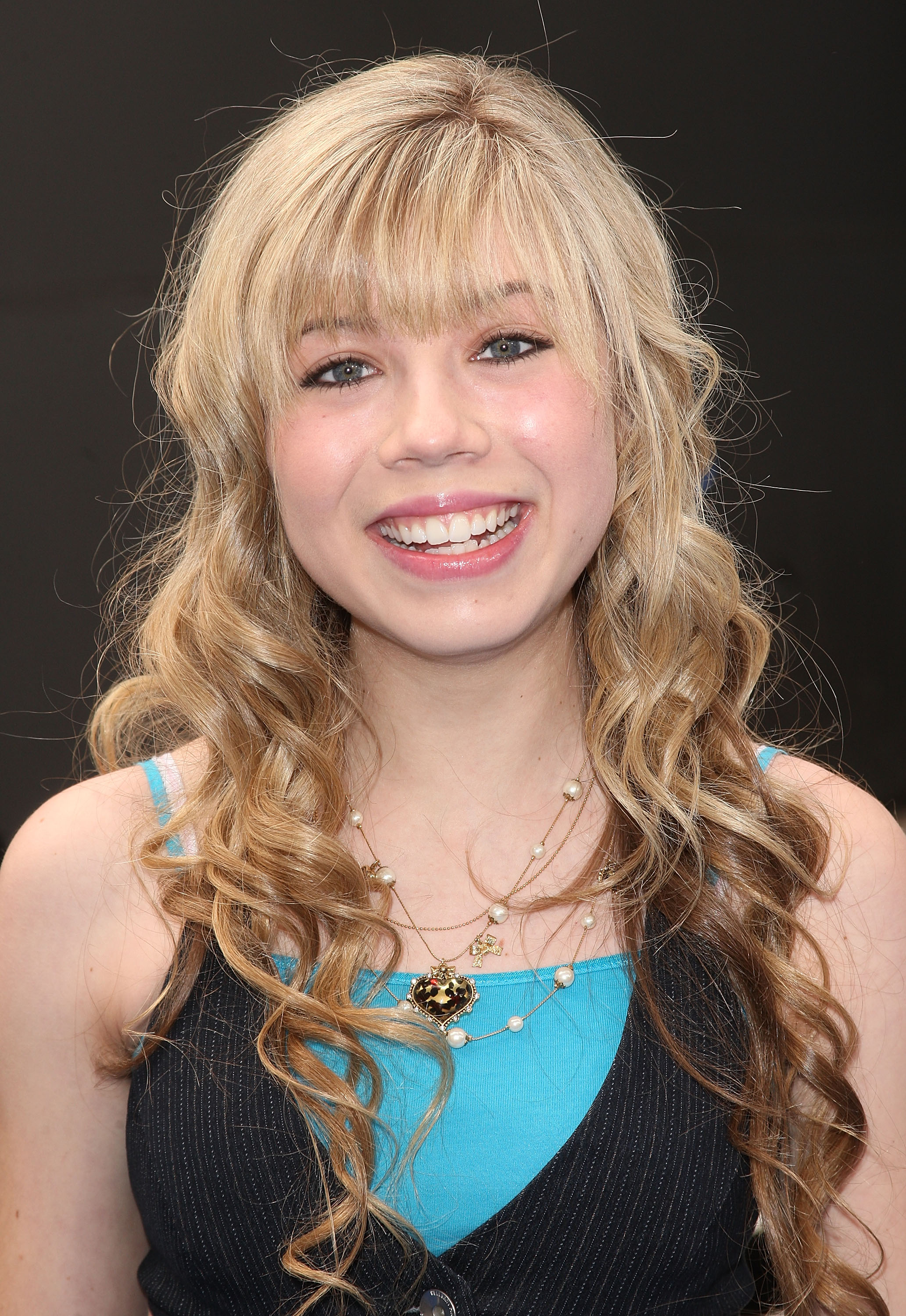 Jennette McCurdy assiste à la première de "Monstres contre Aliens" le 22 mars 2009 à Universal City, Californie | Source : Getty Images