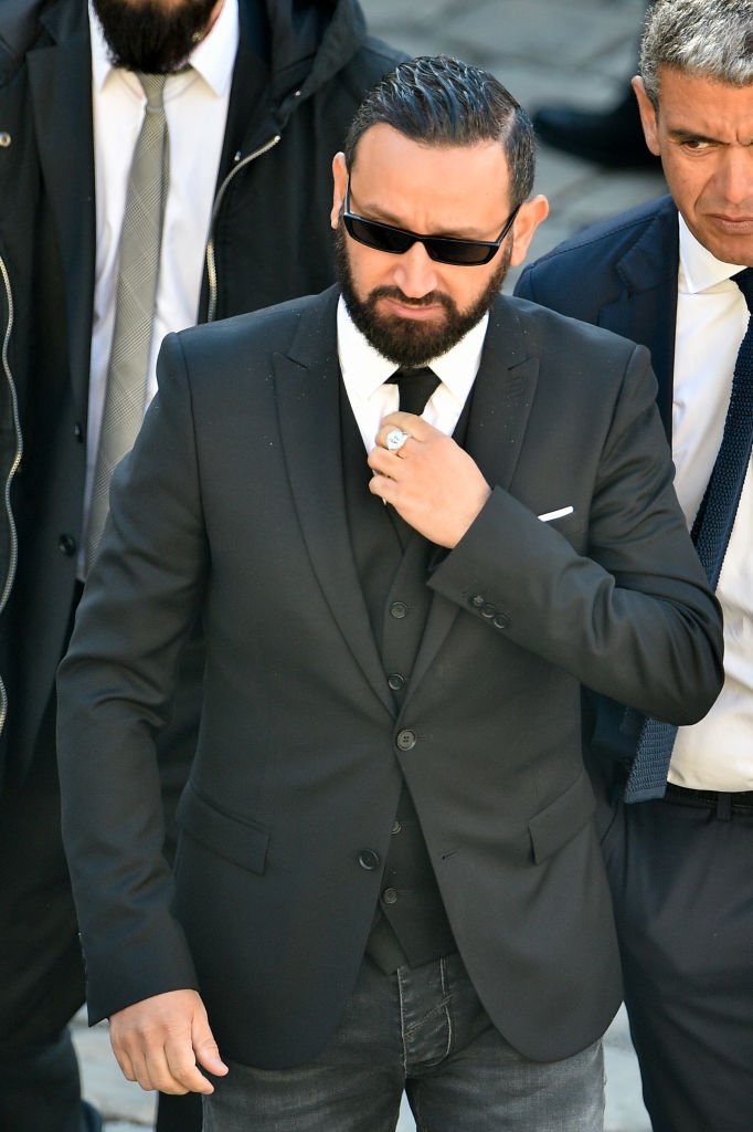 Cyril Hanouna assiste à l'hommage national de Charles Aznavour aux Invalides le 5 octobre 2018 à Paris, France. | Photo : Getty Images