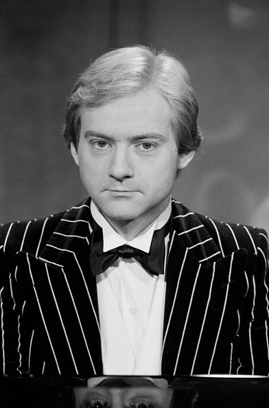 William Sheller sur le plateau de l'émission ''Rendez vous du Dimanche'' à Paris le 4 février 1976, France. | Photo : Getty Images