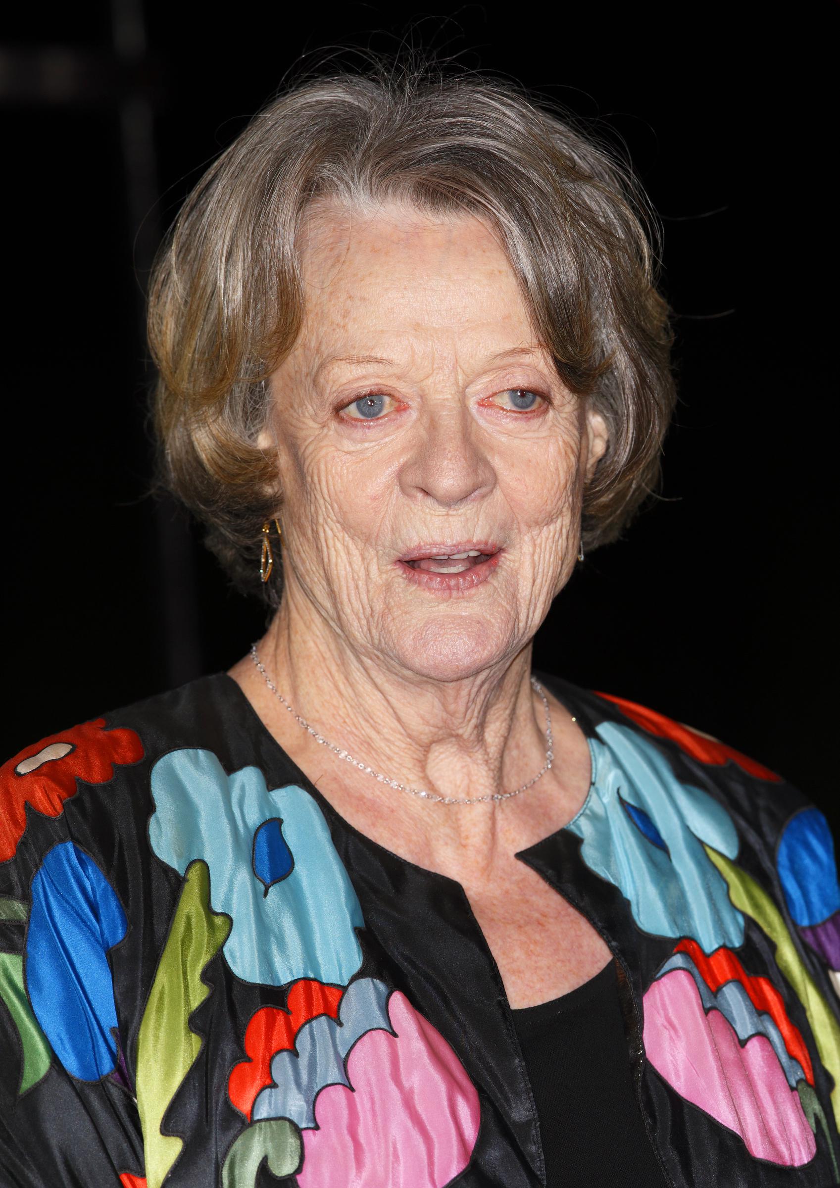 Maggie Smith assiste à Une nuit de héros : les Sun Military Awards, le 10 décembre 2014, à Londres, en Angleterre. | Source : Getty Images