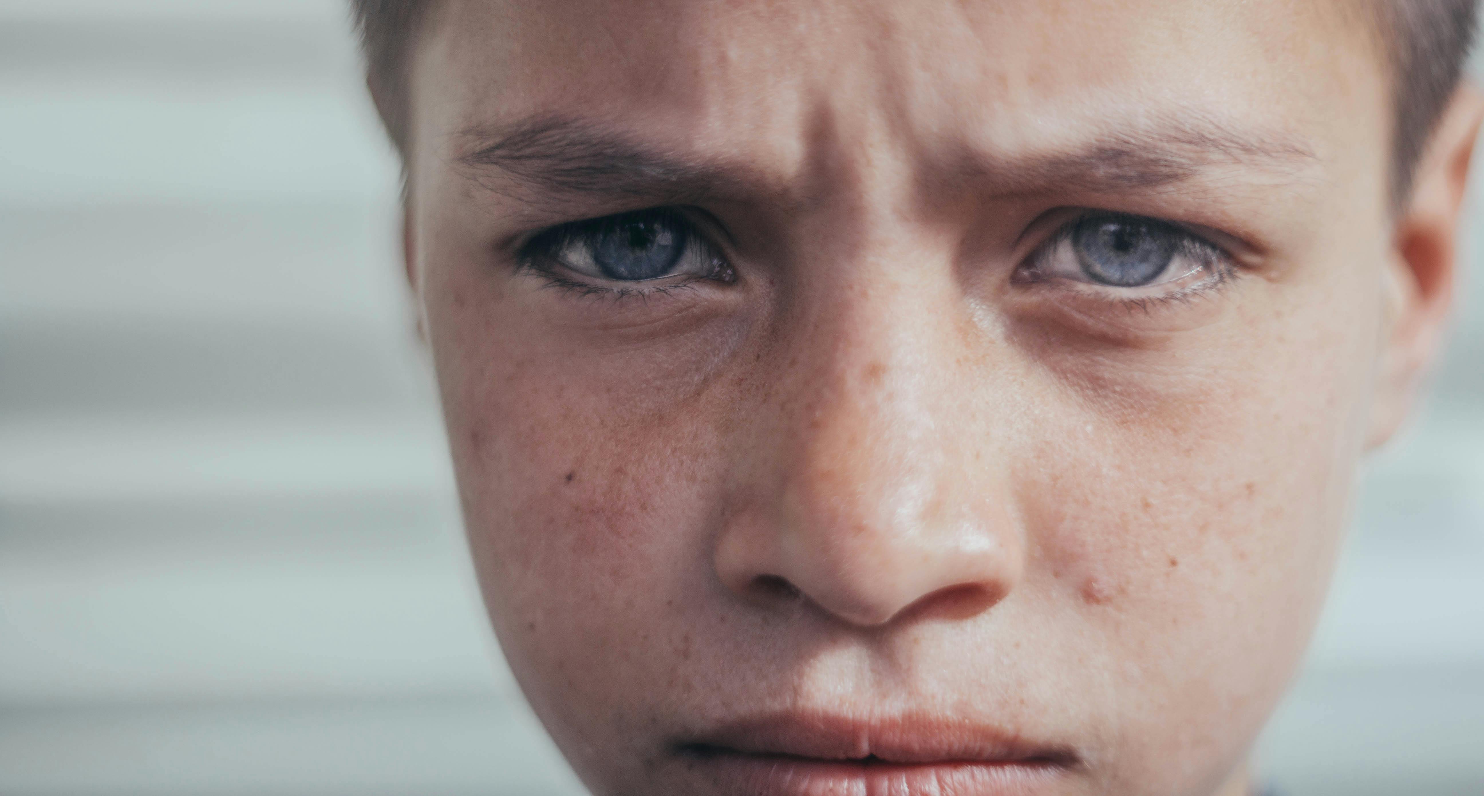 The face of a serious boy | Source: Pexels