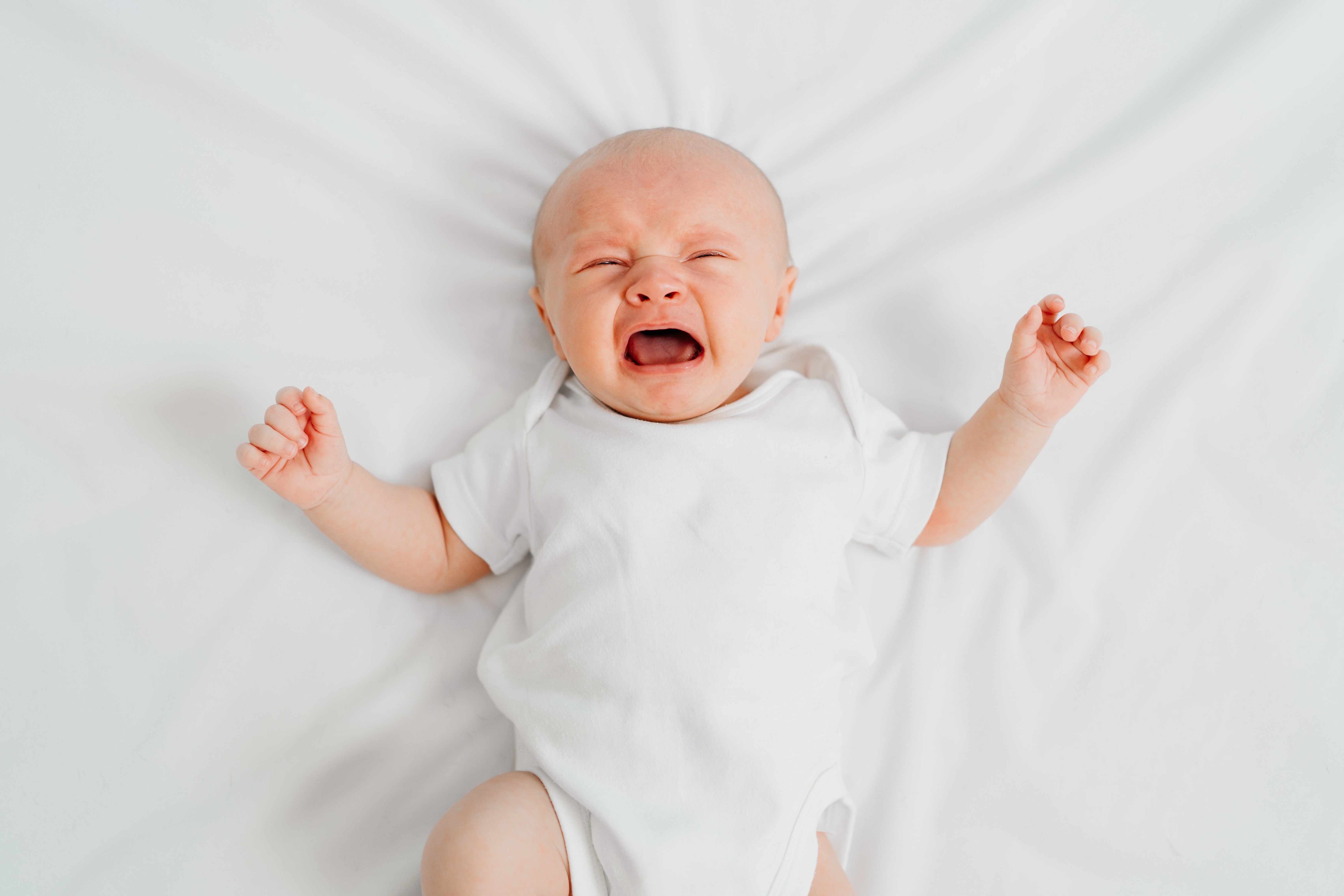 Un bébé qui pleure | Source : Shutterstock