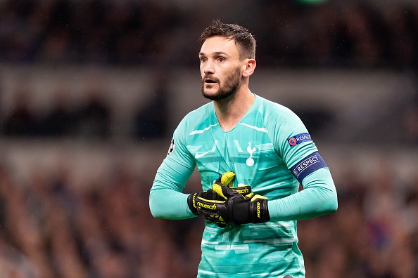 Le gardien Hugo Lloris, de Tottenham Hotspur, assiste au match du groupe B de la Ligue des champions de l'UEFA  au stade Tottenham Hotspur à Londres (Royaume-Uni). | Photo : GettyImage