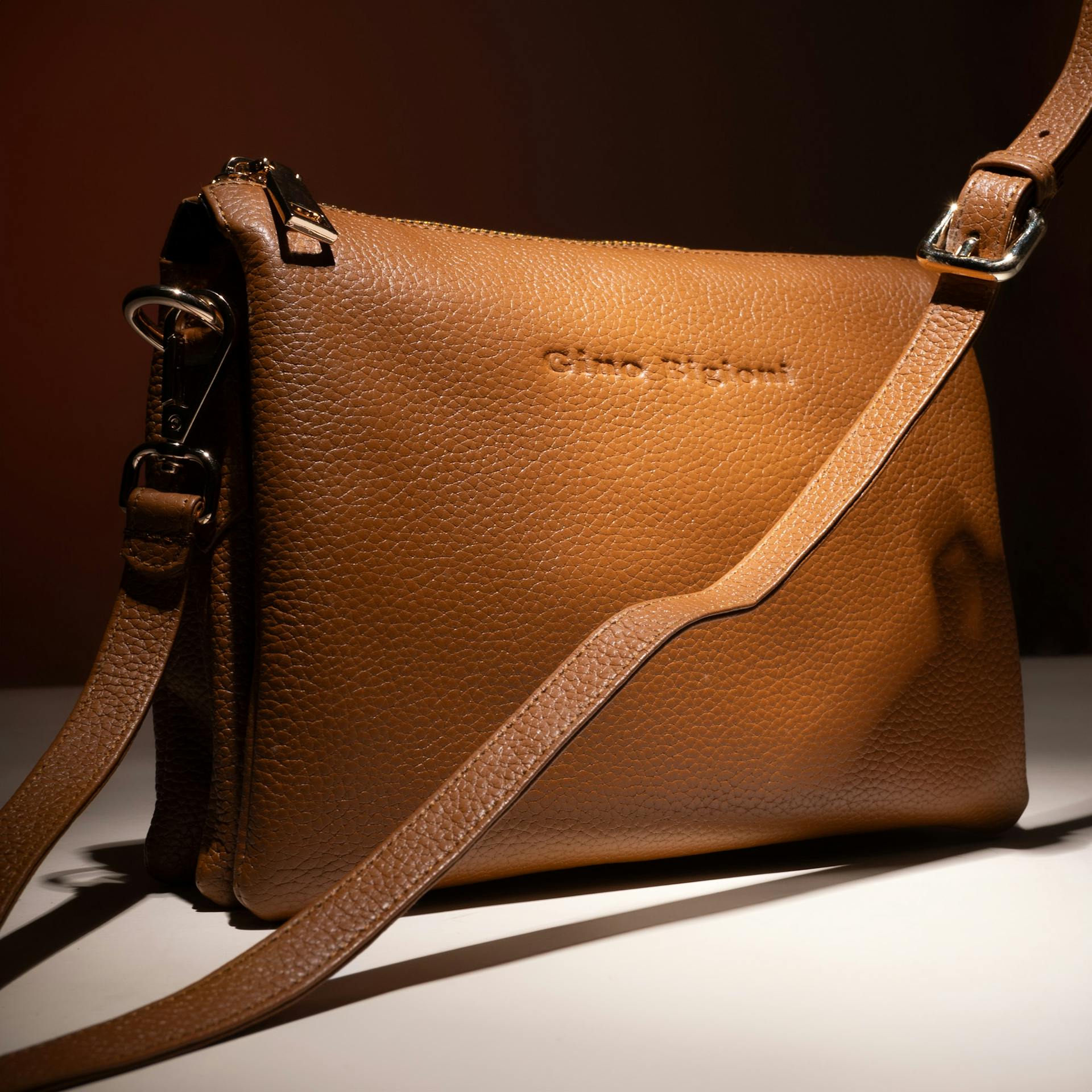 Un sac à main sur une table | Source : Pexels