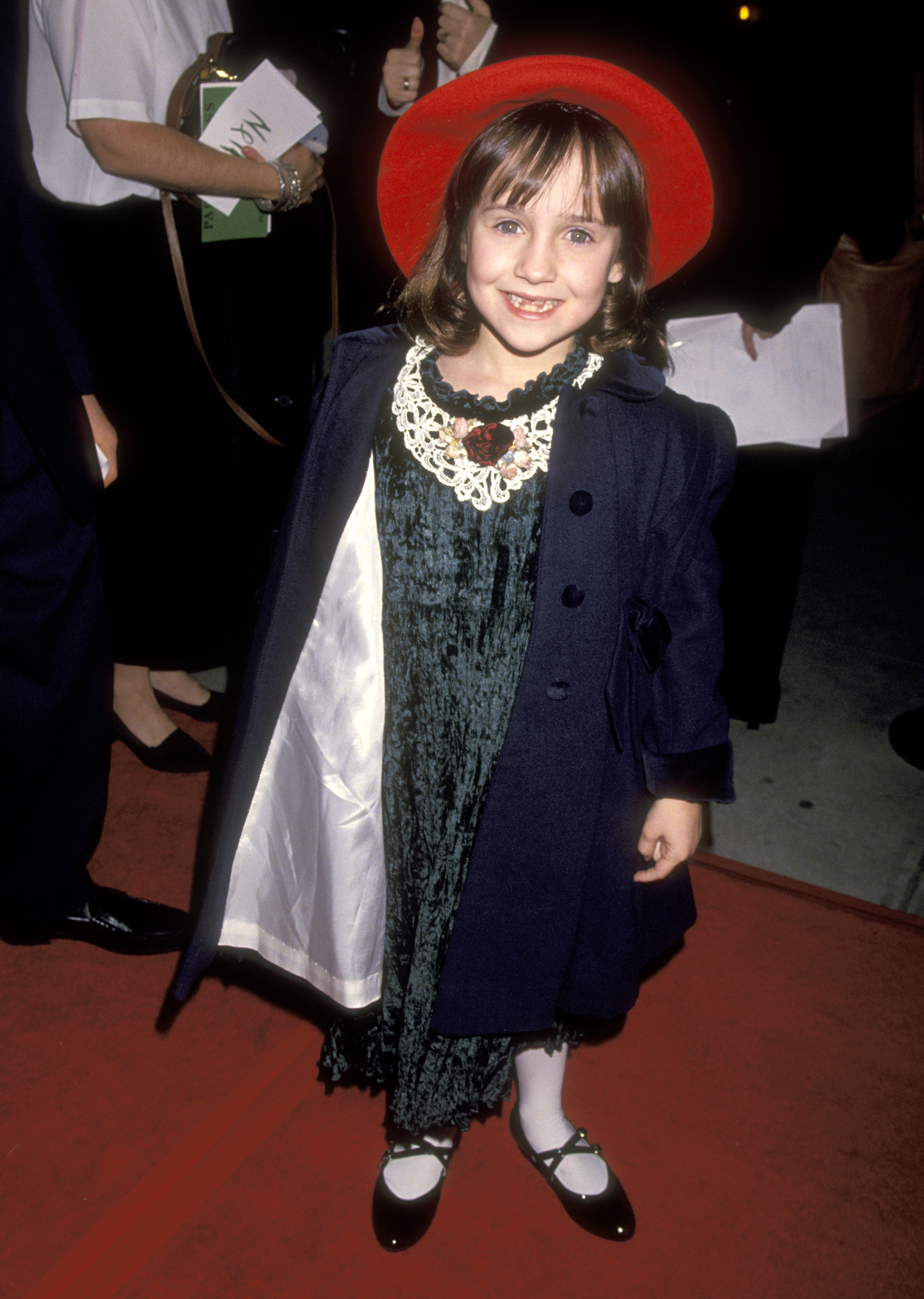 Mara Wilson assiste à la première de "Nell" à Beverly Hills, Californie, le 13 décembre 1994. | Source : Getty Images