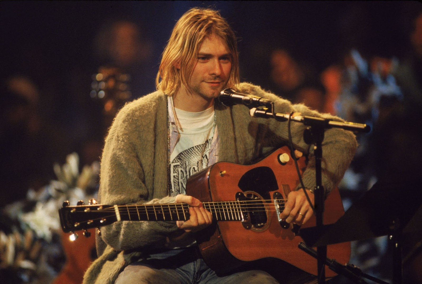 Kurt Cobain lors de l'émission "MTV Unplugged" le 18 novembre 1993 à New York. | Source : Getty Images