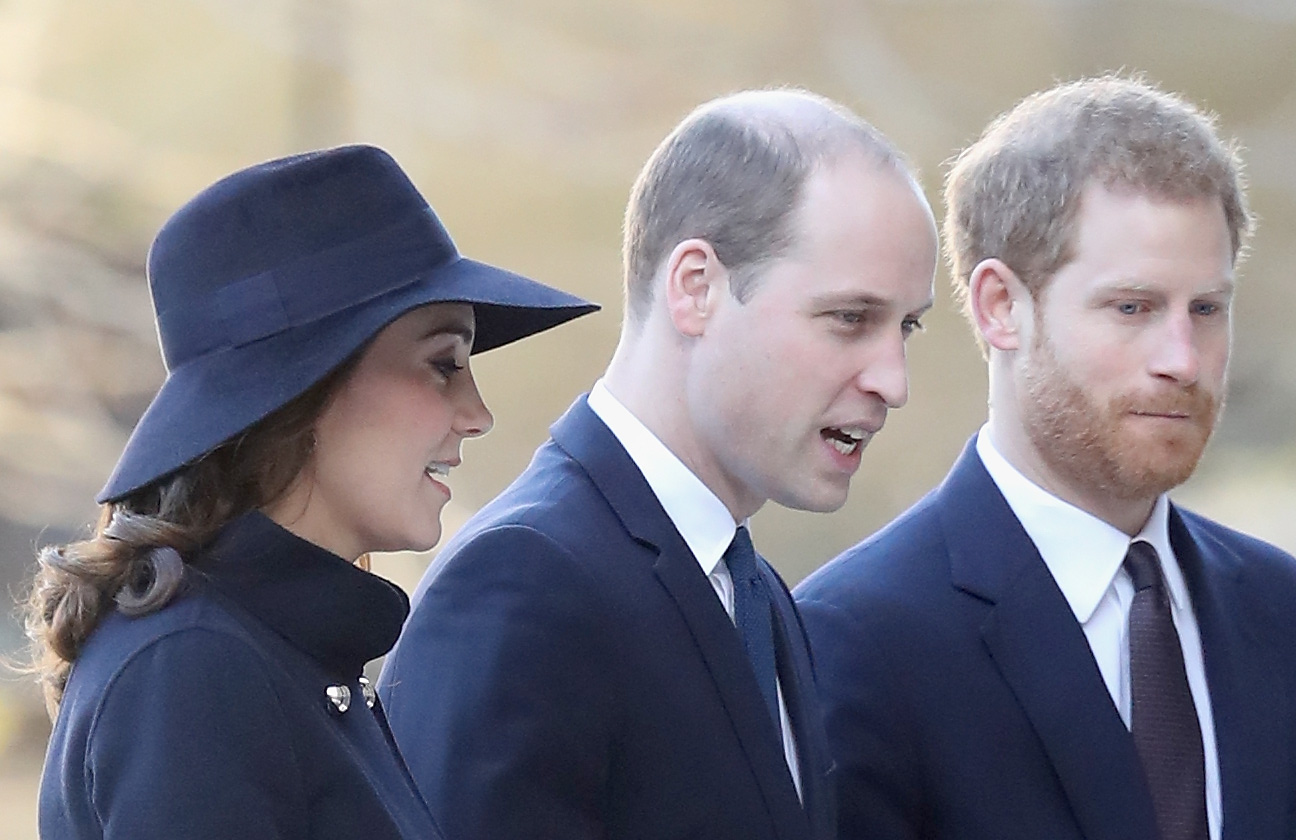 La princesse Catherine, le prince William et le prince Harry lors du service commémoratif national de la tour Grenfell à Londres, en Angleterre, le 14 décembre 2017 | Source : Getty Images