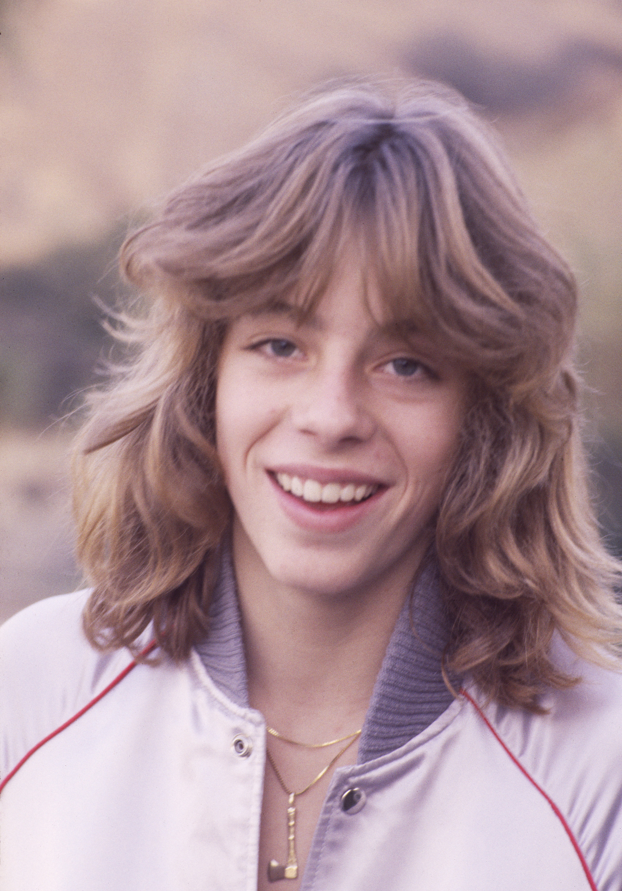 Le célèbre acteur/chanteur à Los Angeles, en Californie, vers les années 1970. | Source : Getty Images