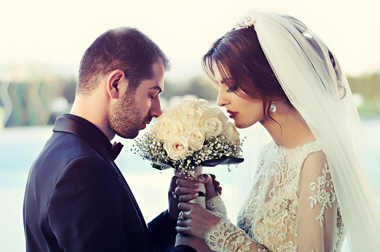 Un couple de mariage. | Photo : Pixabay