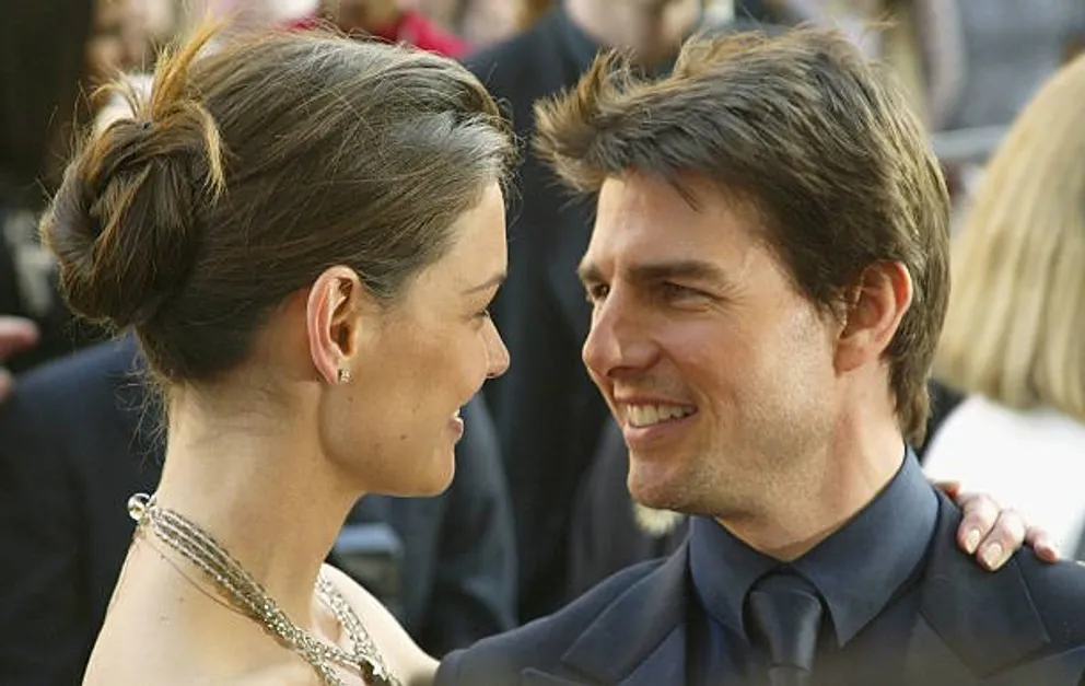 Les acteurs Tom Cruise et Katie Holmes arrivent à la cérémonie de remise des prix du cinéma italien David di Donatello, le 29 avril 2005 à Rome, en Italie | Photo : Getty Images