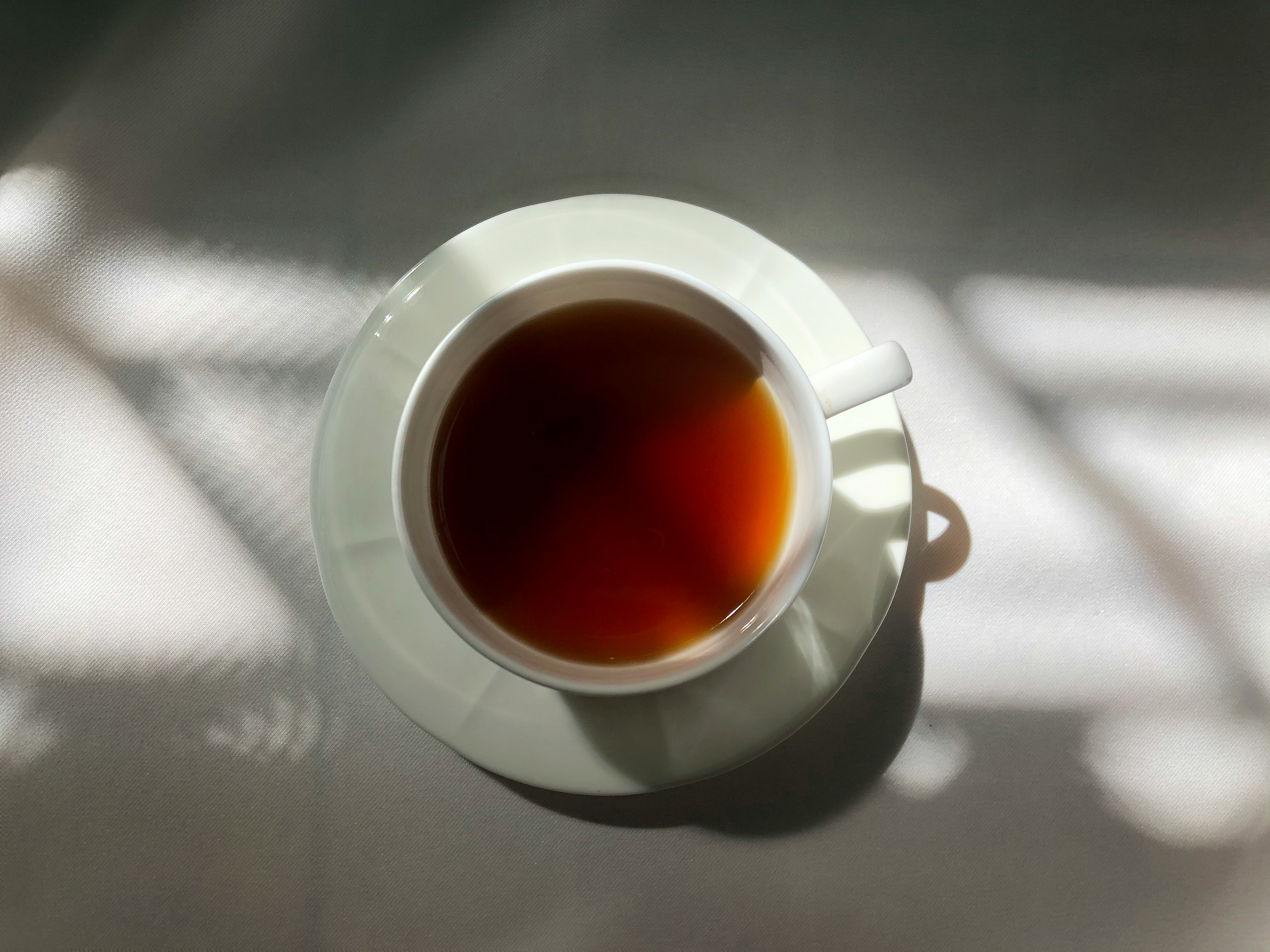 Une tasse de thé sur une table | Source : Unsplash