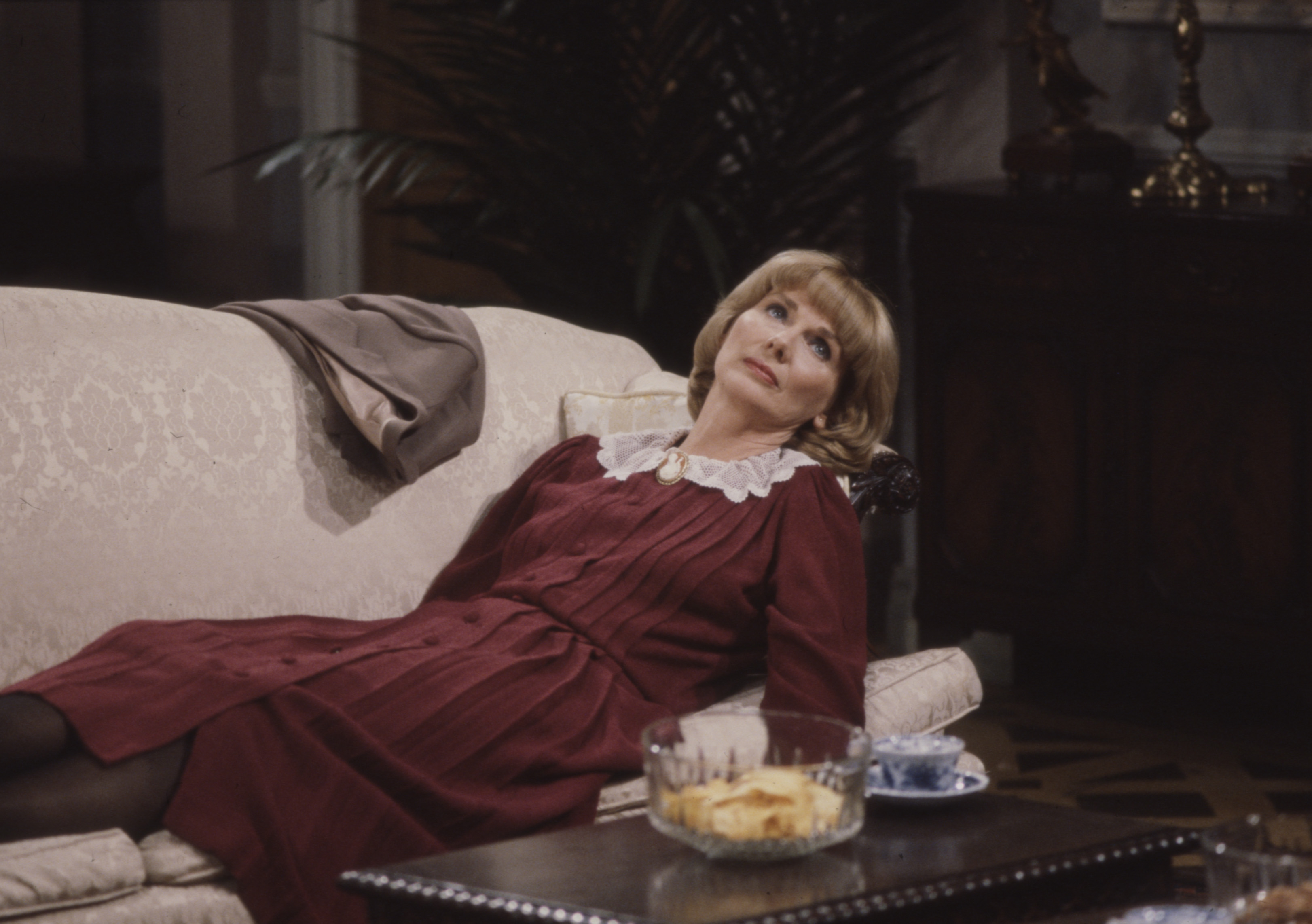 Inga Swenson apparaît dans la sitcom à succès "Benson" le 1er janvier 1980 à Los Angeles, Californie. | Source : Getty Images