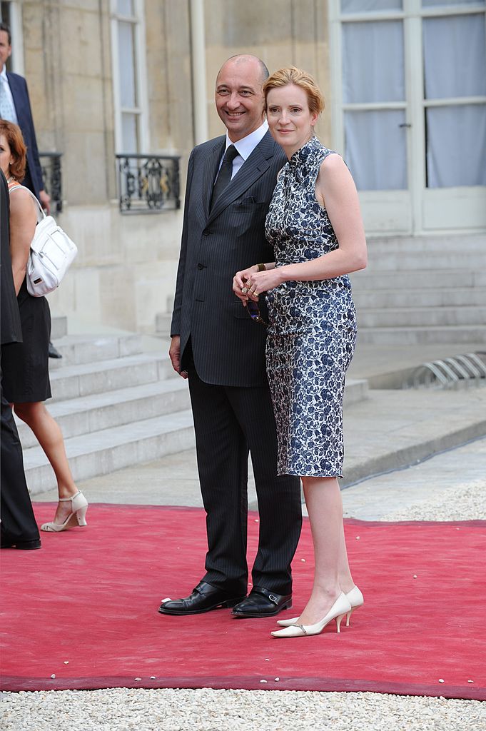 Arrivées à la cour de l'Elysée pour la Garden Party à Paris, France le 14 juillet 2008 - Nathalie Kosciusco-Morizet et son mari. | Photo : Getty Images