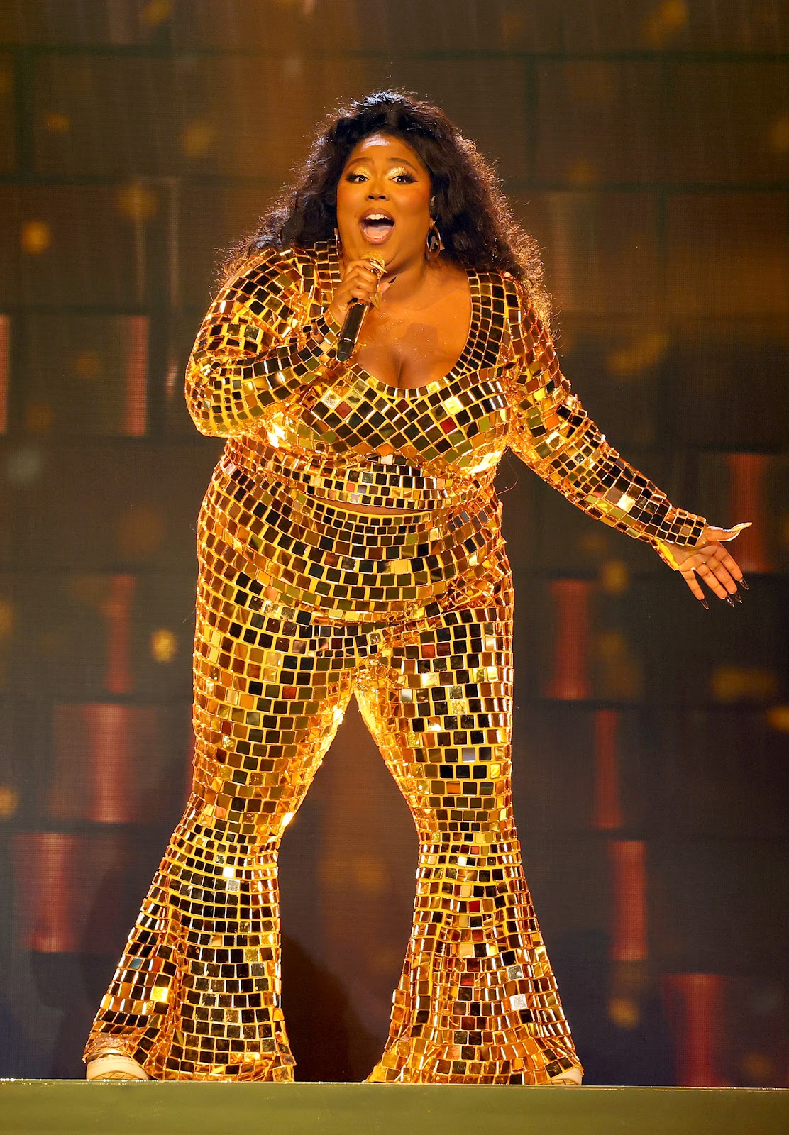 Lizzo se produit sur scène lors des BET Awards, le 26 juin 2022, à Los Angeles, en Californie. | Source : Getty Images