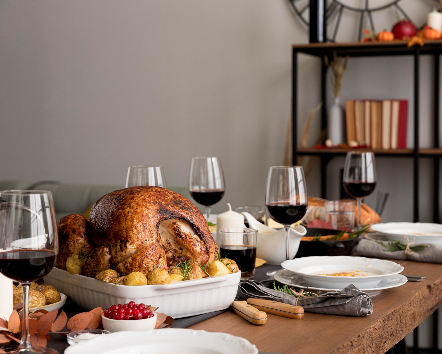 Un repas de Thanksgiving | Source : Freepik