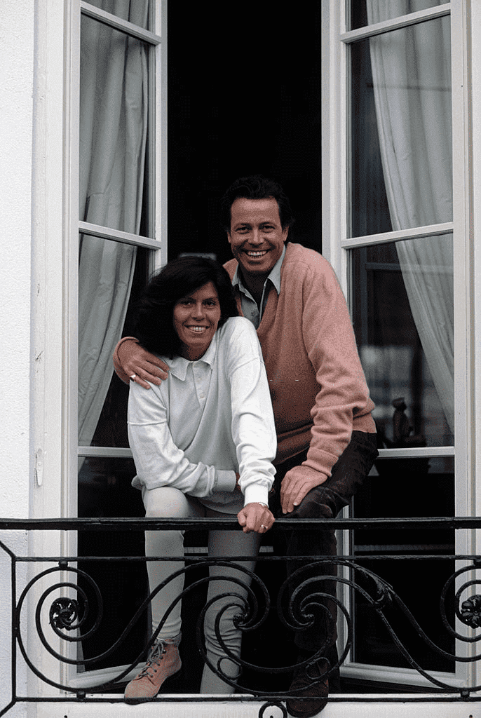 Michel Leeb et sa femme Béatrice à Rambouillet. l Source : Getty Images