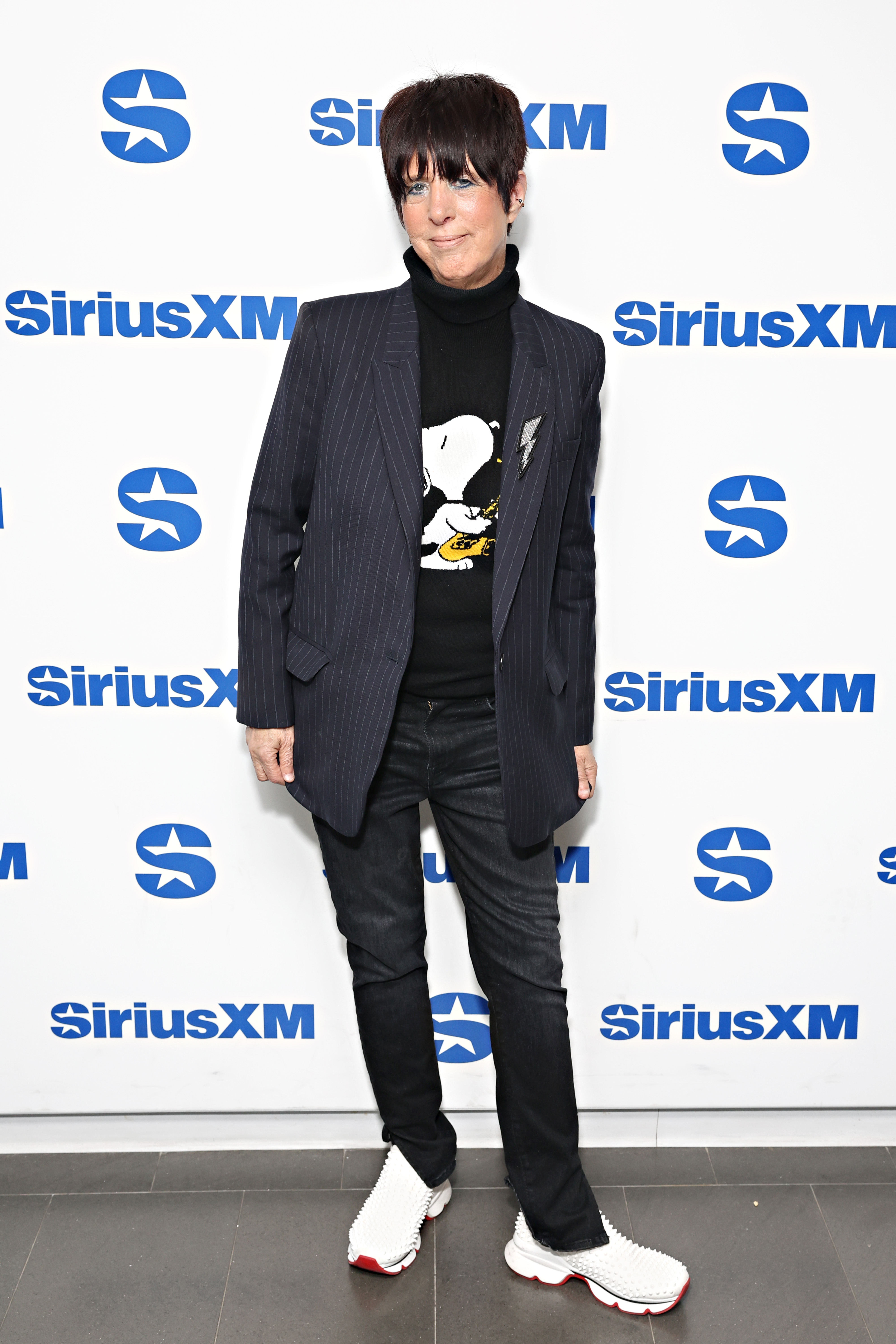 Diane Warren visite les studios SiriusXM le 08 janvier 2025, à New York | Source : Getty Images