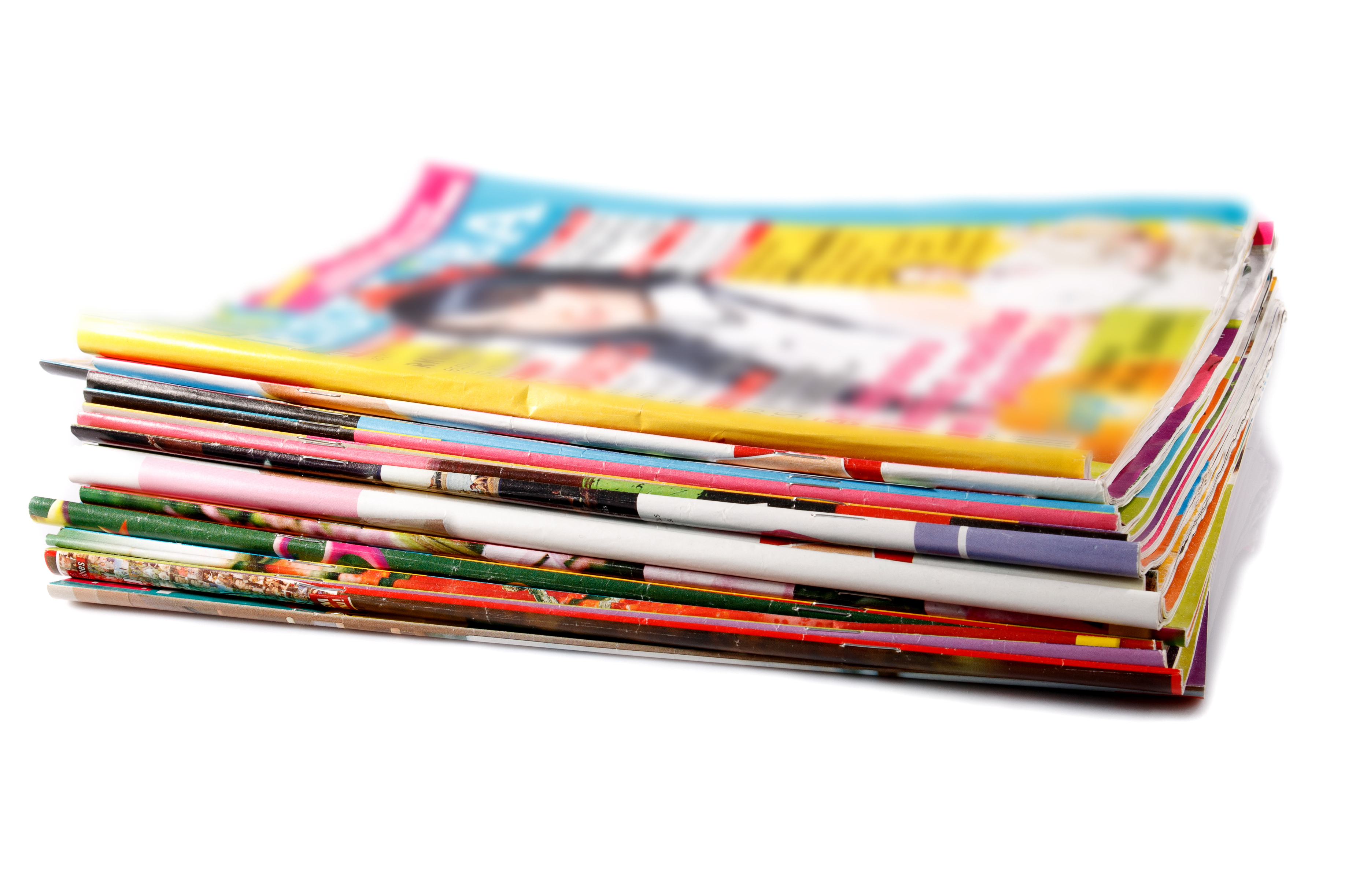 Une pile de magazines usagés | Source : Shutterstock