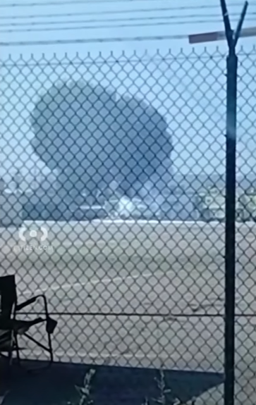 L'explosion de l'avion | Source" Youtube.com/KTLA 5