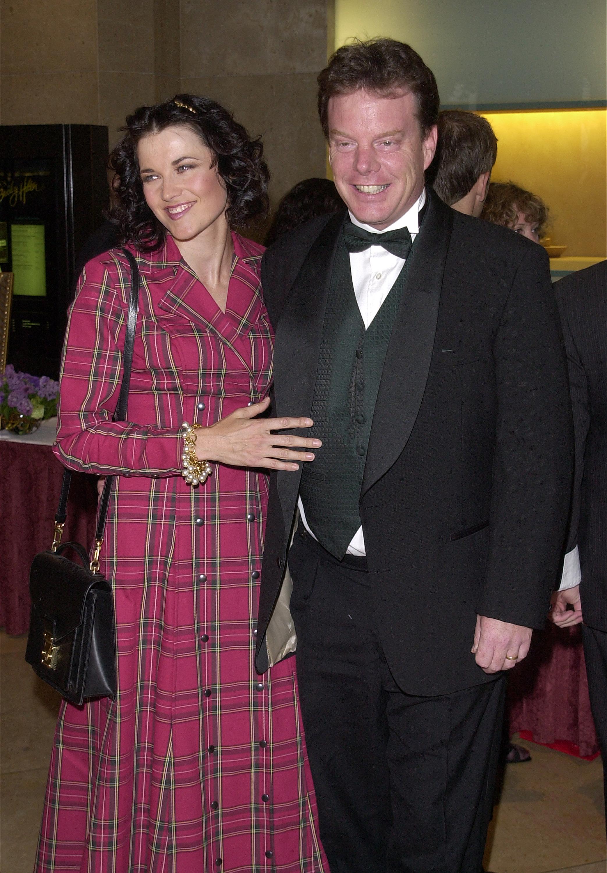 Lucy Lawless et Rob Tapert assistent aux ASCAP Film and Television Music Awards le 24 avril 2001 | Source : Getty Images