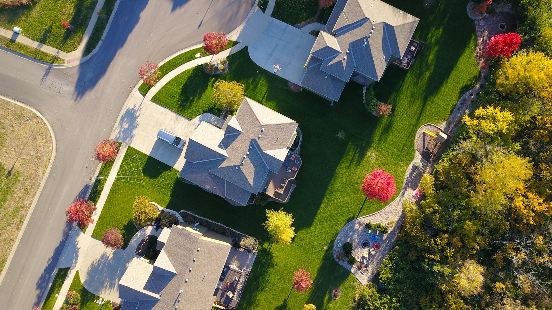 Une vue aérienne de maisons | Source : Pexels