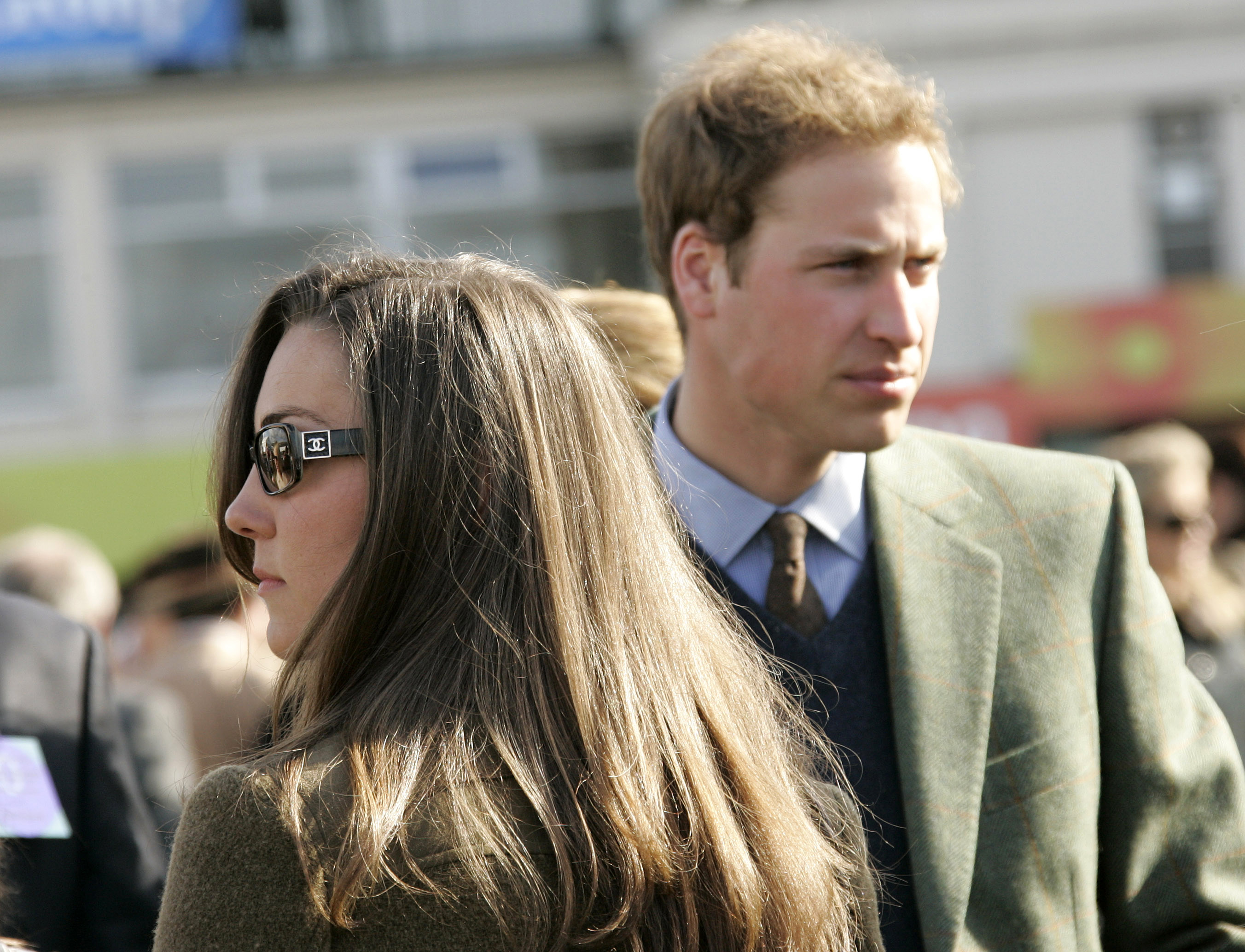 Kate Middleton et le prince William au Cheltenham Festival Race Meeting en 2007. | Source : Getty Images