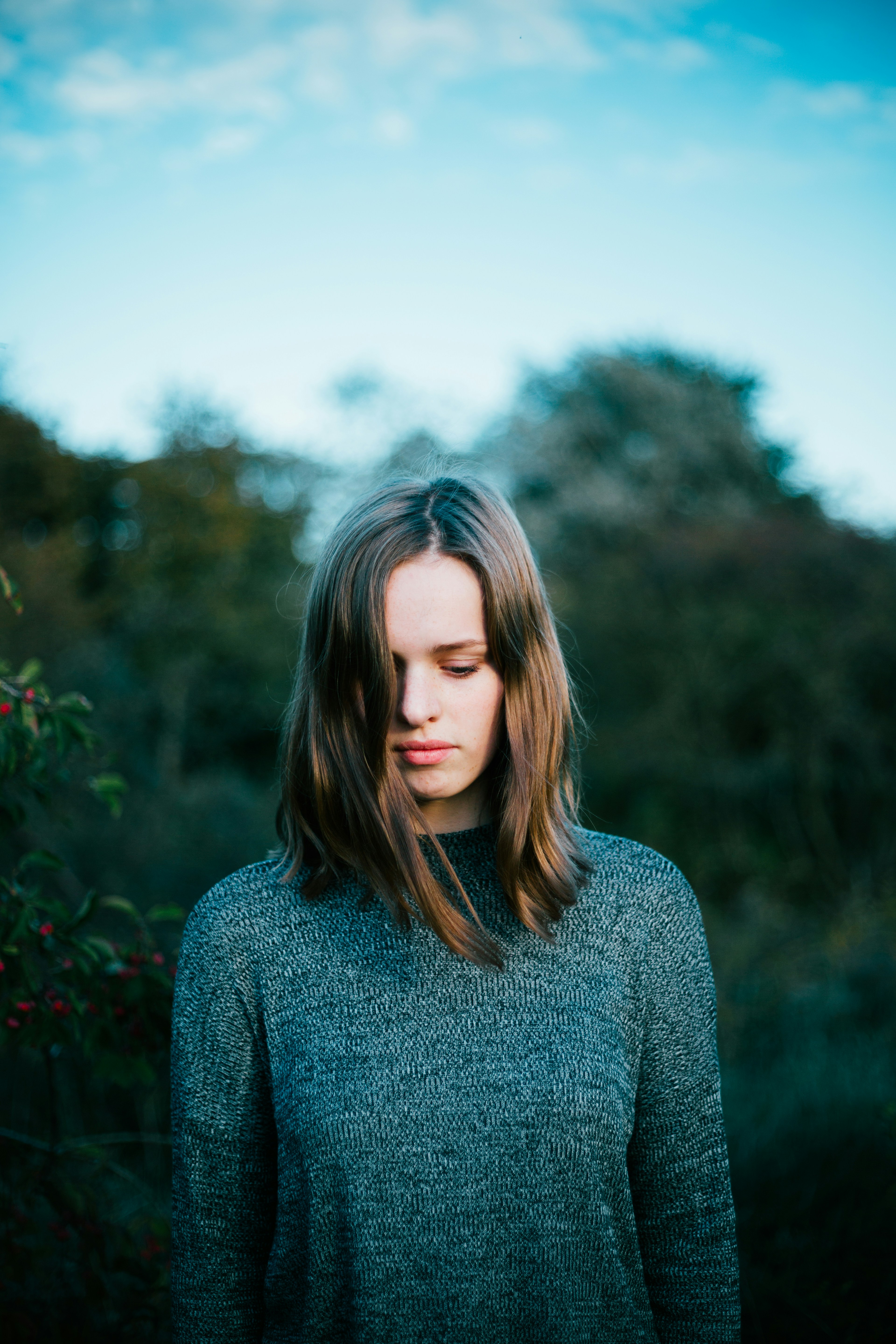 Une femme à l'air triste | Source : Unsplash