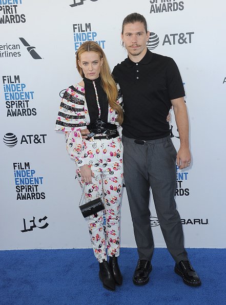 Riley Keough et Ben Smith-Petersen au Film Independent Spirit Awards 2019 | Photo : Getty Images