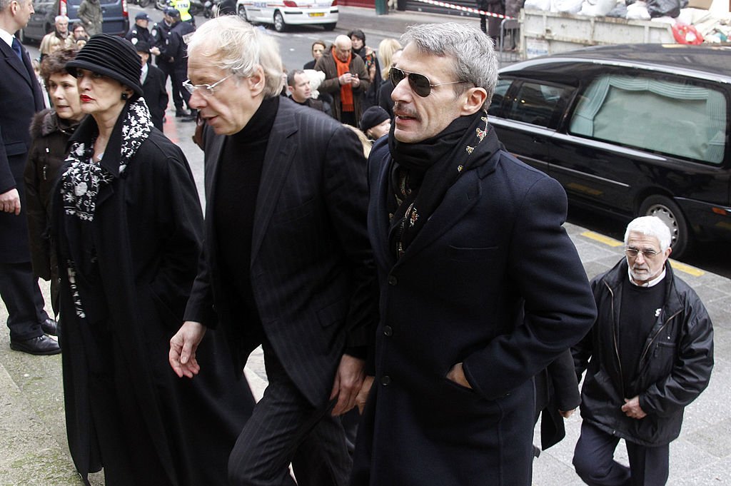Lambert Wilson et son frère Jean-Marie aux obsèques de leur père | source : Getty Images